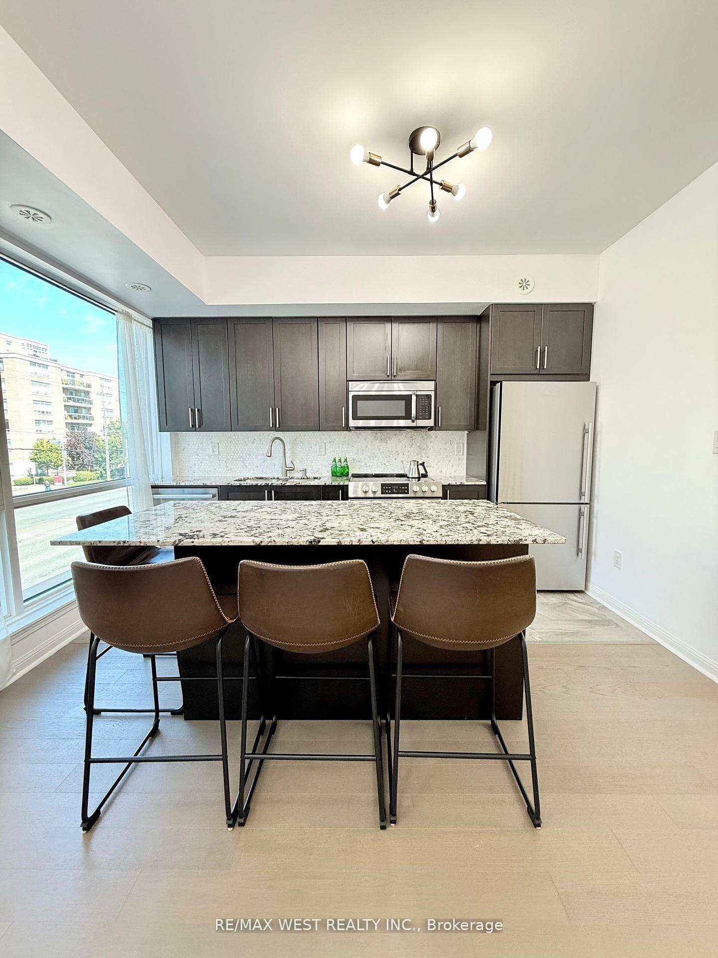 Photo 2 of Unit 310, 639 Lawrence Avenue W, Toronto, Englemount-Lawrence — HOMEH