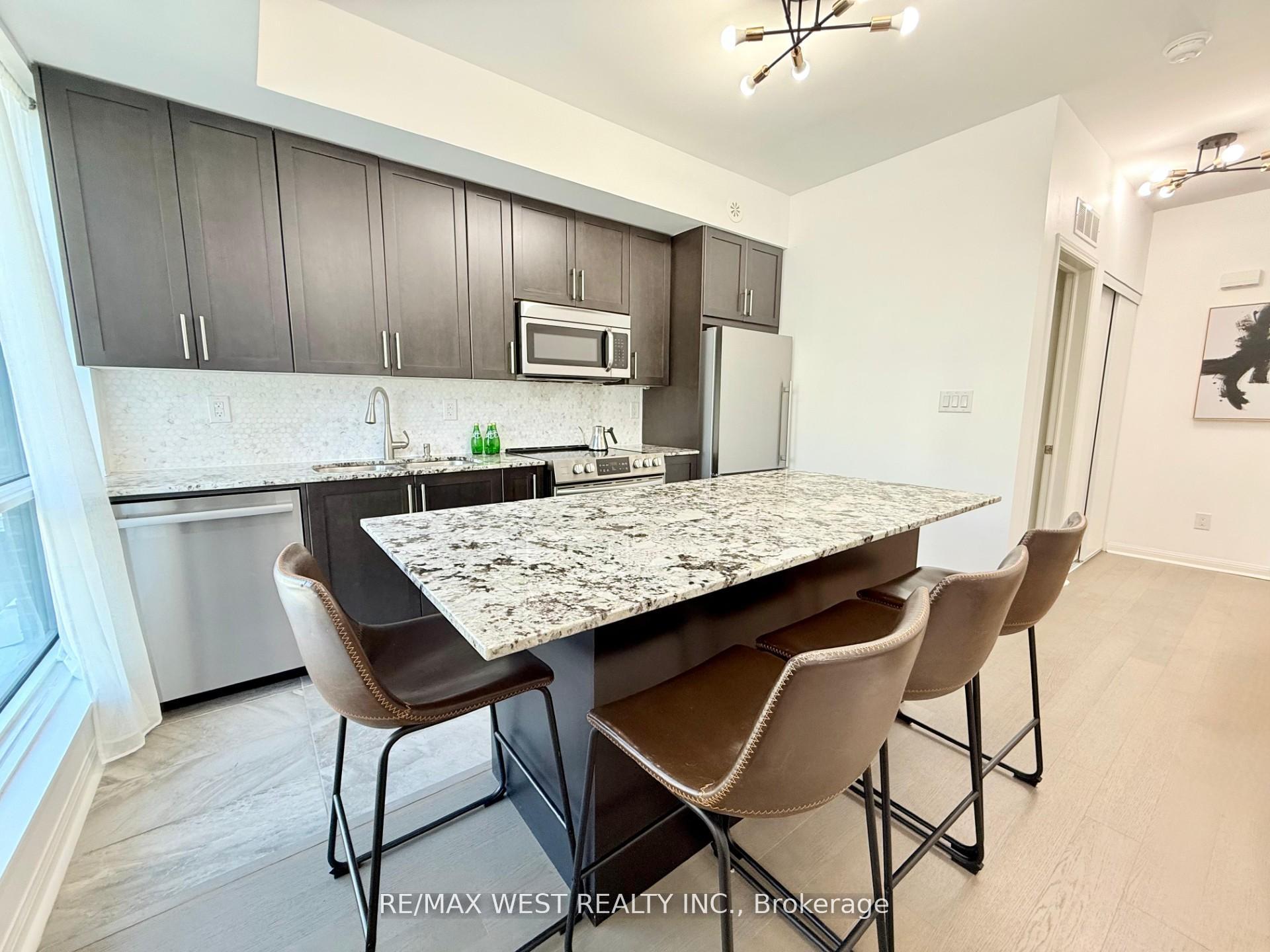 Photo 3 of Unit 310, 639 Lawrence Avenue W, Toronto, Englemount-Lawrence — HOMEH