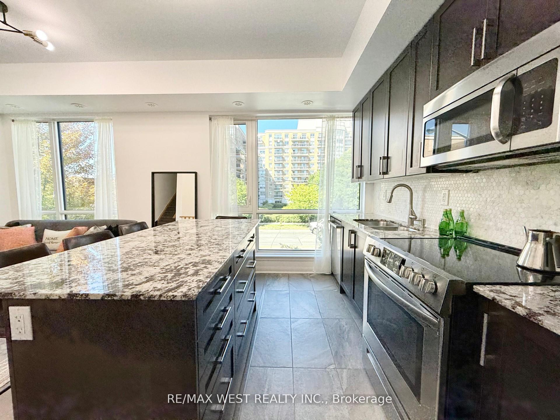 Photo 4 of Unit 310, 639 Lawrence Avenue W, Toronto, Englemount-Lawrence — HOMEH