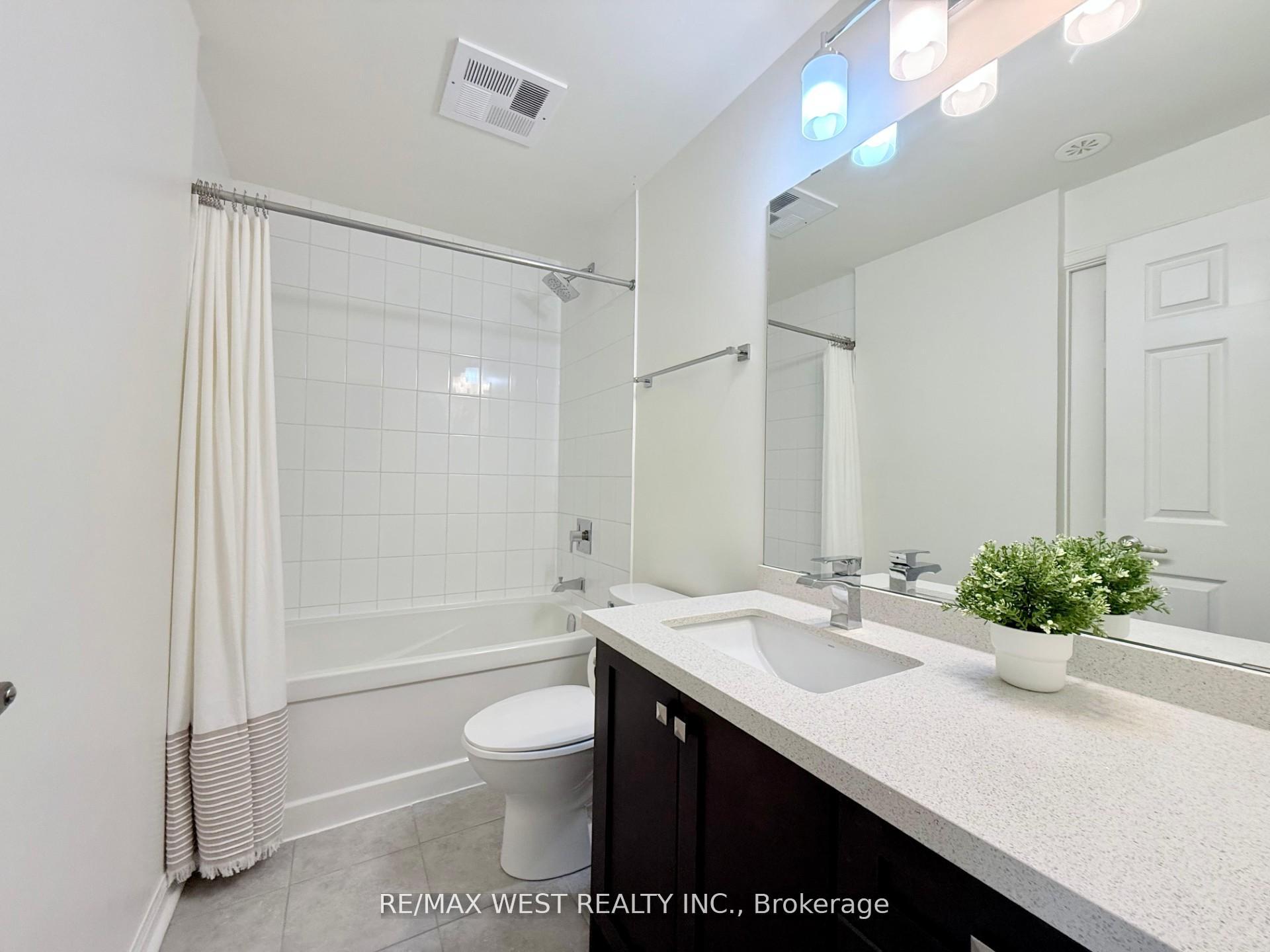 Photo 15 of Unit 310, 639 Lawrence Avenue W, Toronto, Englemount-Lawrence — HOMEH