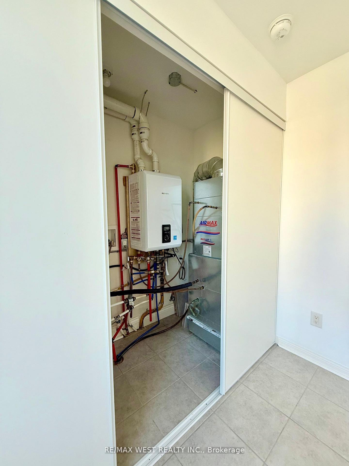 Photo 18 of Unit 310, 639 Lawrence Avenue W, Toronto, Englemount-Lawrence — HOMEH