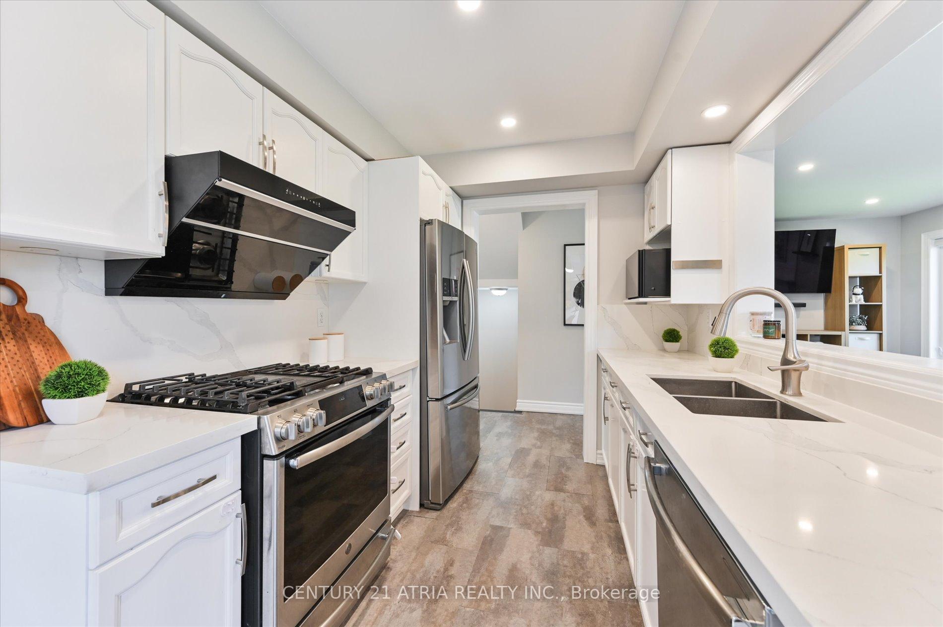Photo 12 of 85 Burnaby Drive, Georgina, Keswick North — HOMEH
