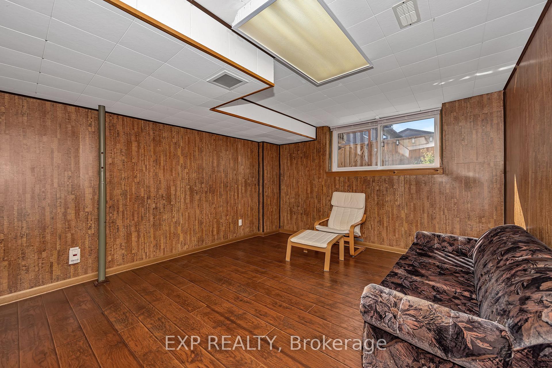 Photo 24 of 266 Woodfield Drive, Ottawa, Tanglewood — HOMEH