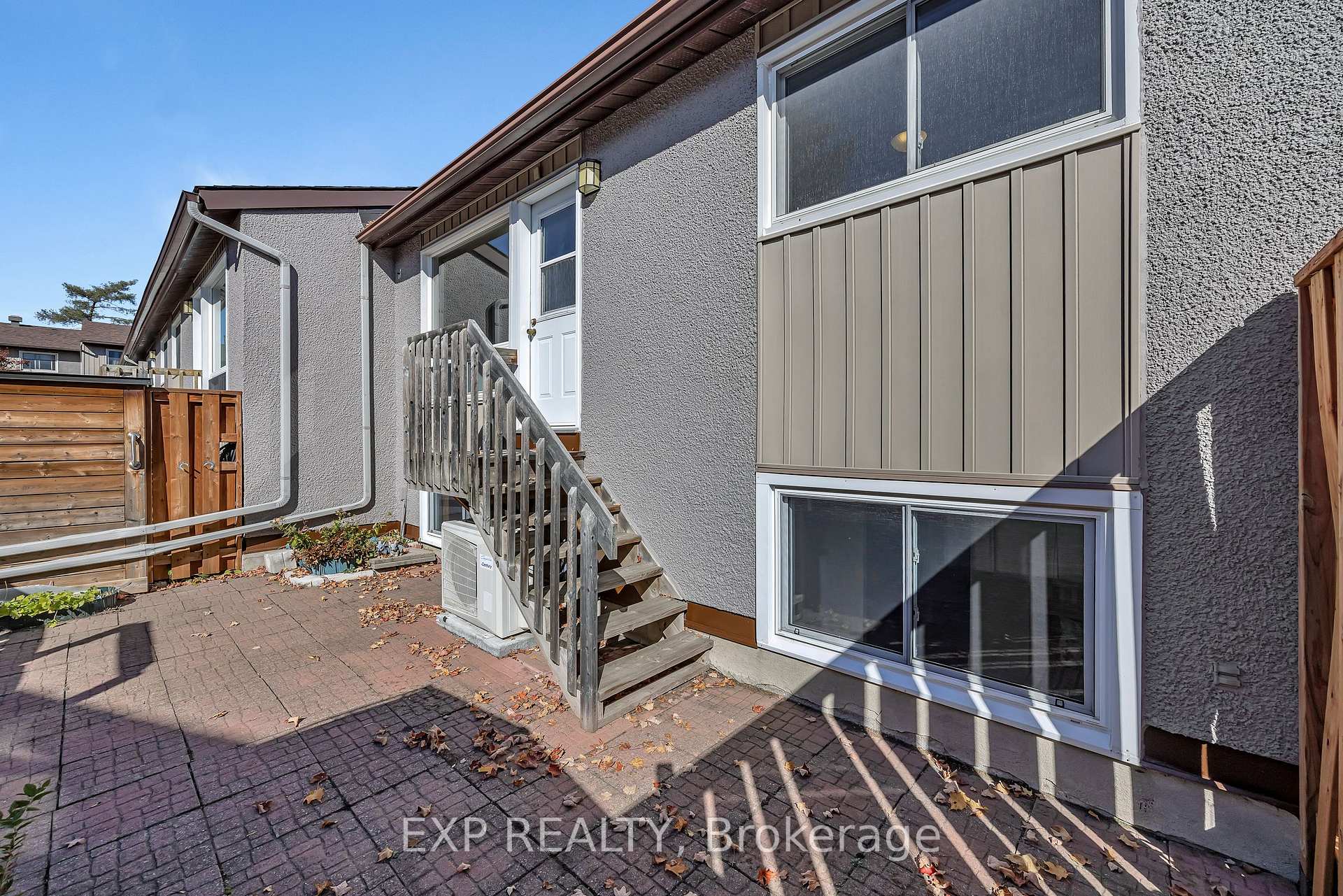 Photo 32 of 266 Woodfield Drive, Ottawa, Tanglewood — HOMEH
