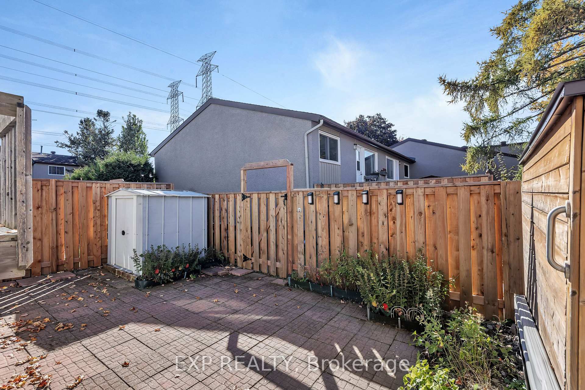 Photo 35 of 266 Woodfield Drive, Ottawa, Tanglewood — HOMEH