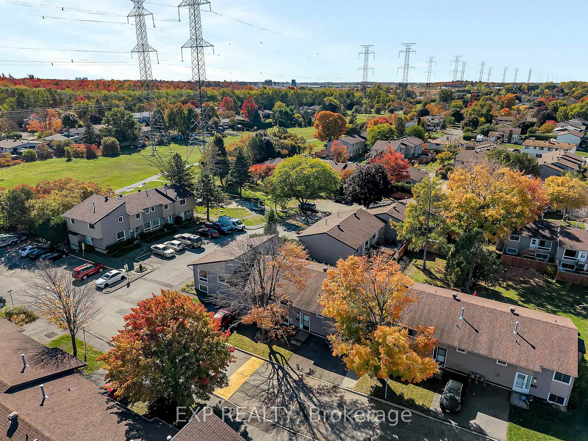 Photo 40 of 266 Woodfield Drive, Ottawa, Tanglewood — HOMEH