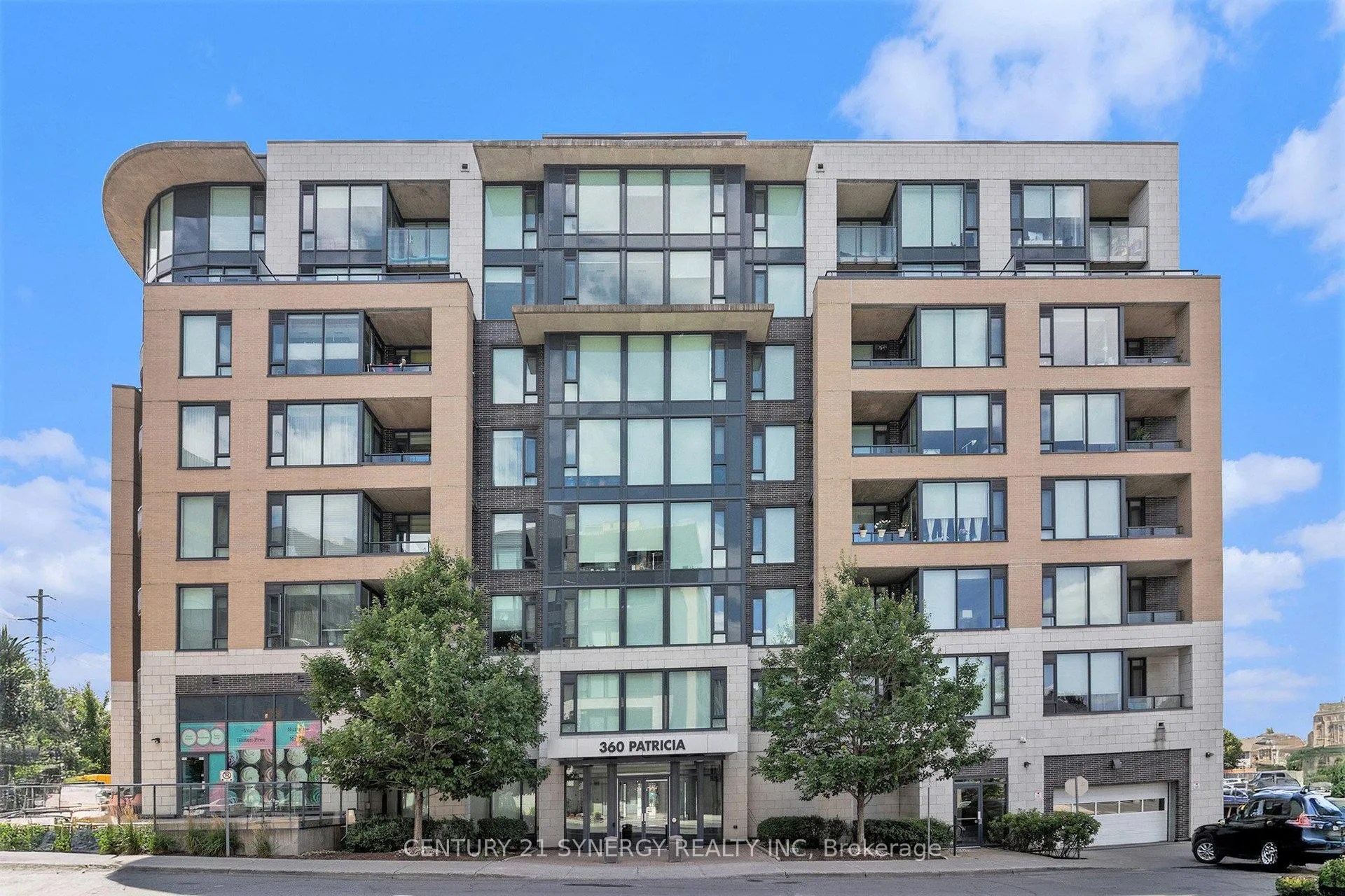 Front of Unit 607, 360 Patricia Avenue