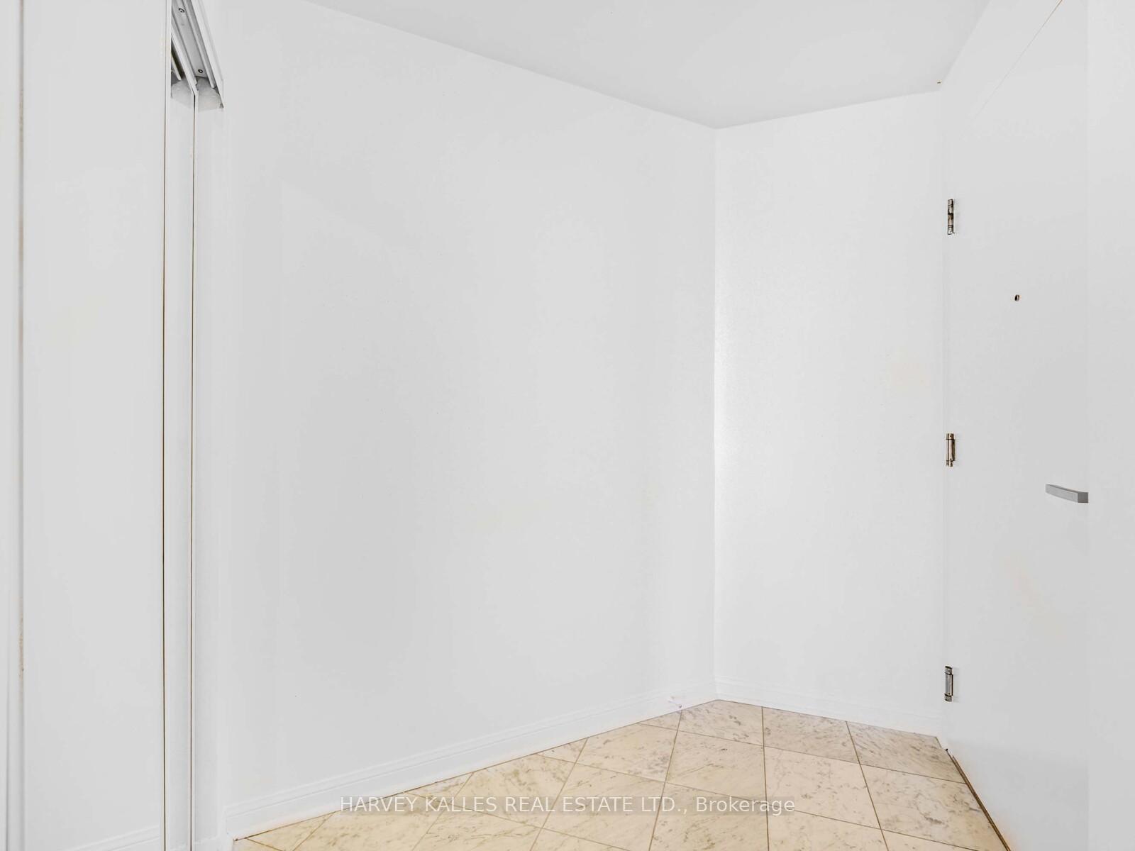 Photo 3 of Unit 1115, 228 Queens Quay W, Toronto, Waterfront Communities — HOMEH