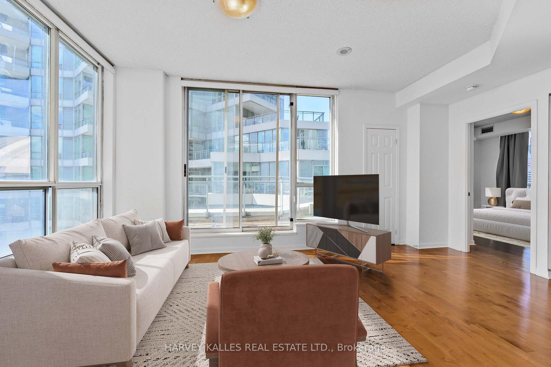 Photo 8 of Unit 1115, 228 Queens Quay W, Toronto, Waterfront Communities — HOMEH