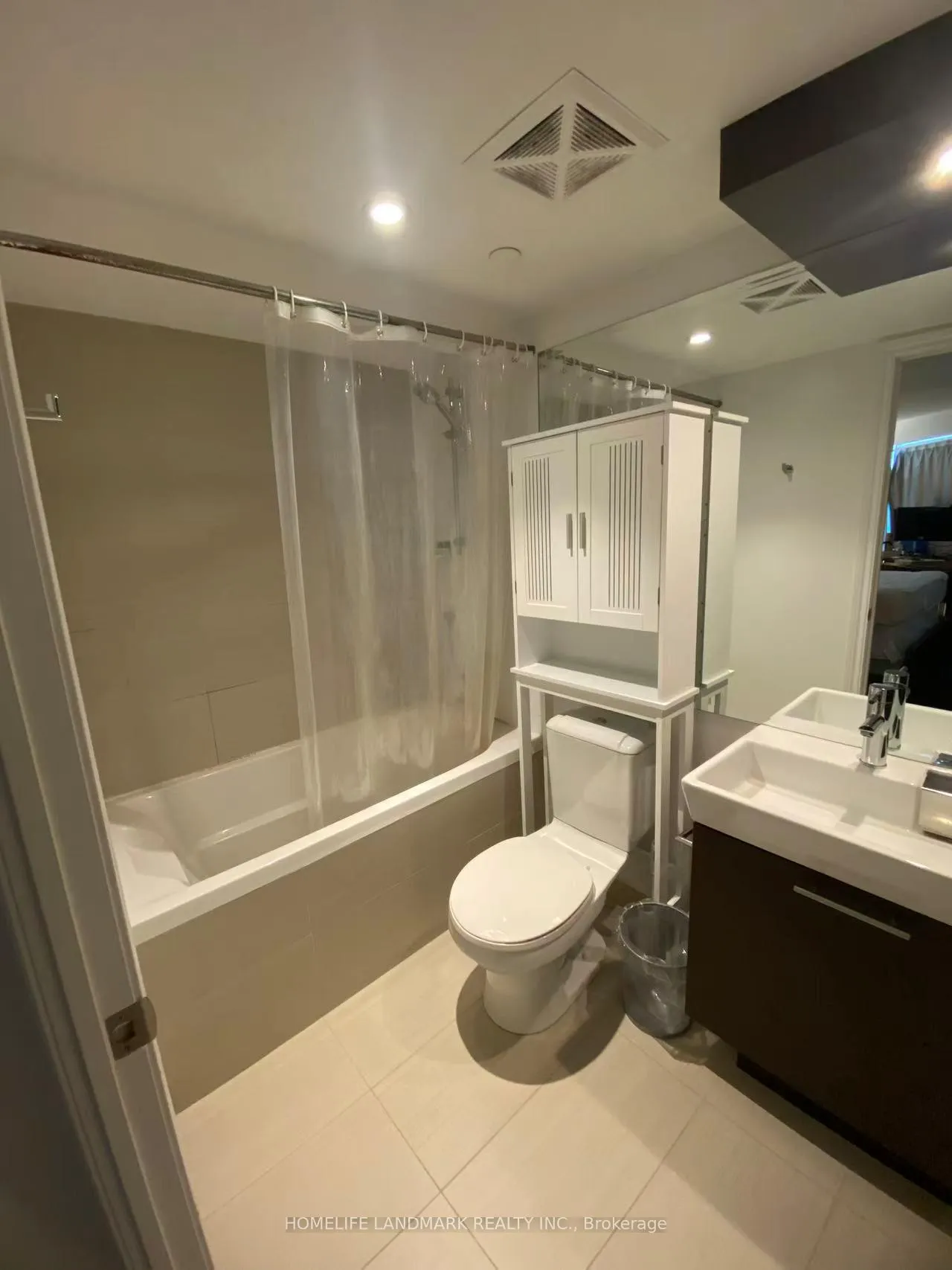 Photo 6 of Unit 1708, 386 Yonge Street, Toronto, Bay Street Corridor — HOMEH