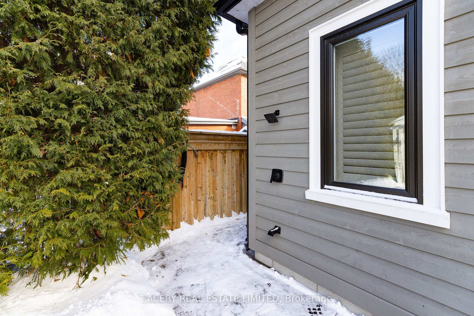 Photo 42 of 62 Tyler Street, Aurora, Aurora Village — HOMEH