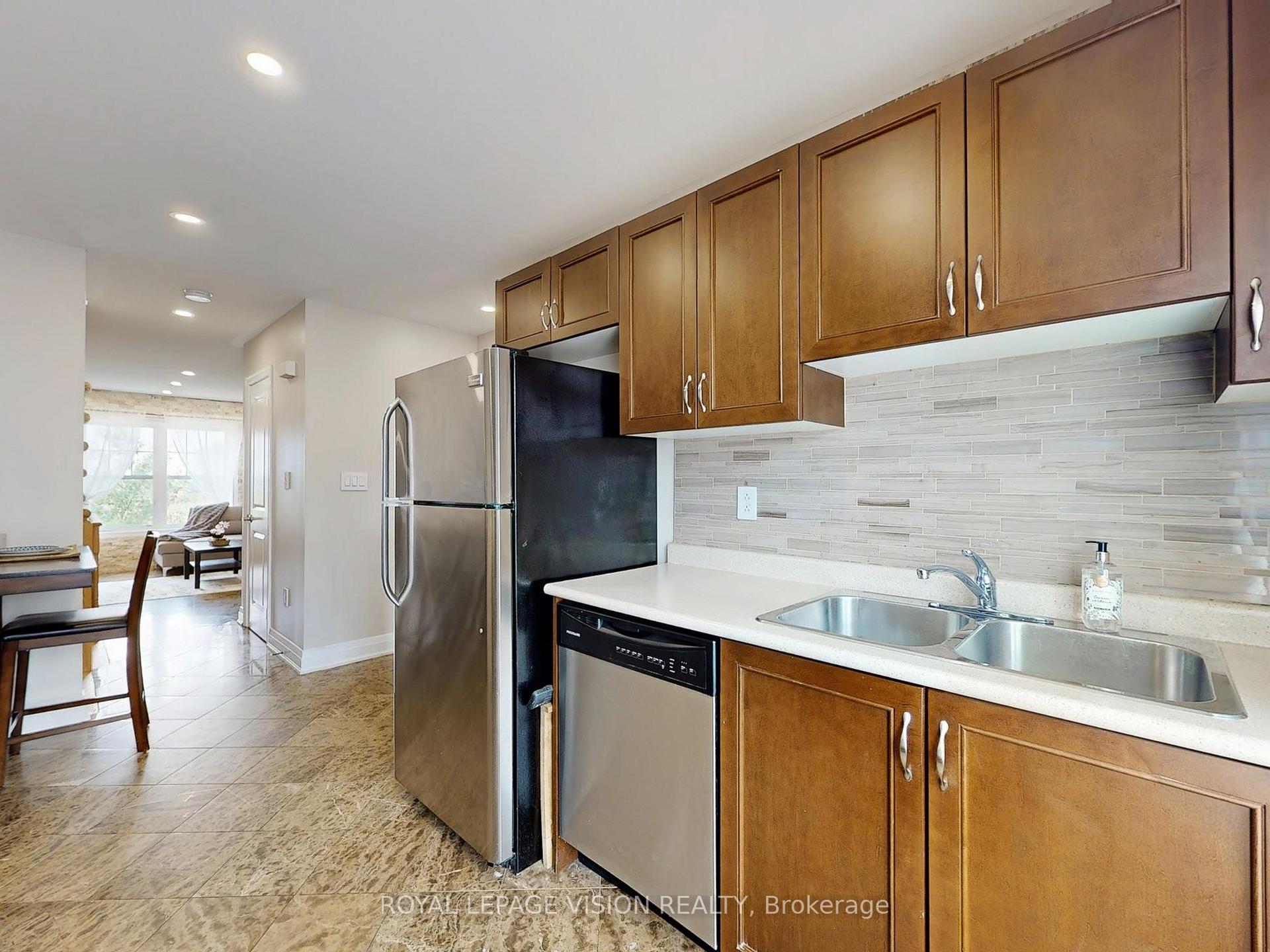 Photo 5 of Unit 62, 28 Soldier Street, Brampton, Northwest Brampton — HOMEH