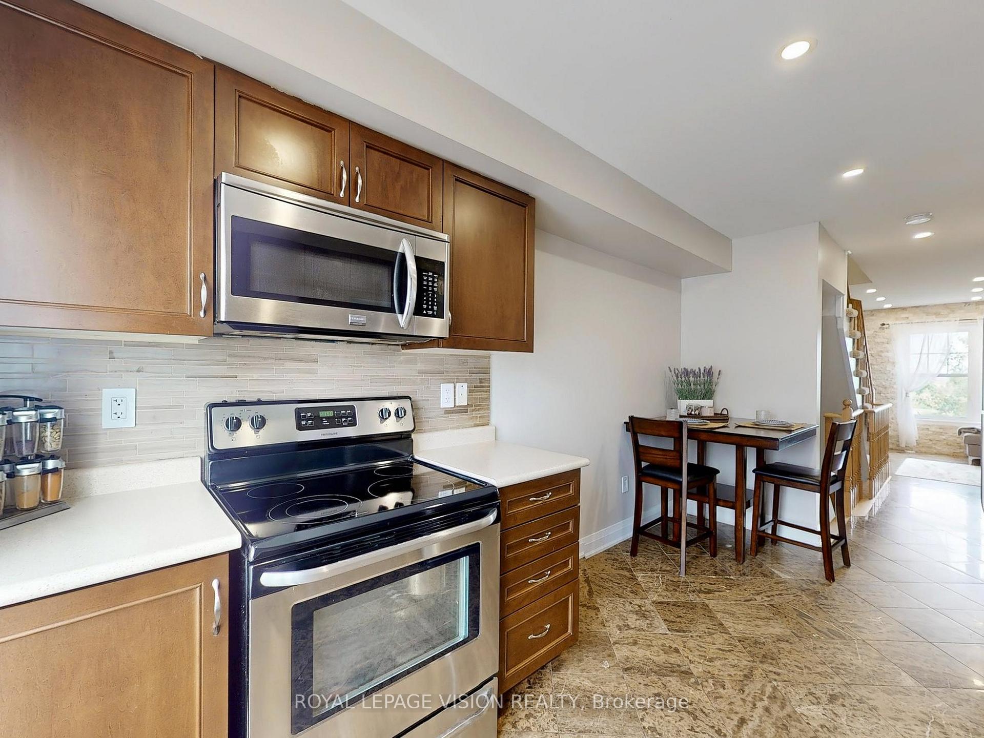 Photo 6 of Unit 62, 28 Soldier Street, Brampton, Northwest Brampton — HOMEH