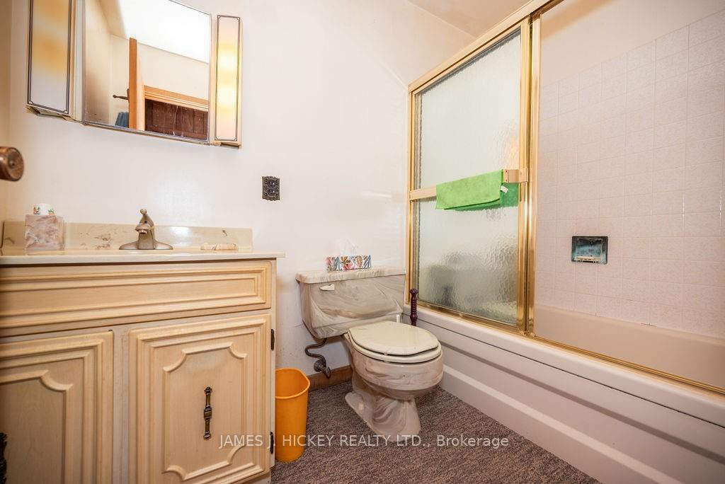 Photo 7 of 11 Wolfe Avenue, Deep River — HOMEH