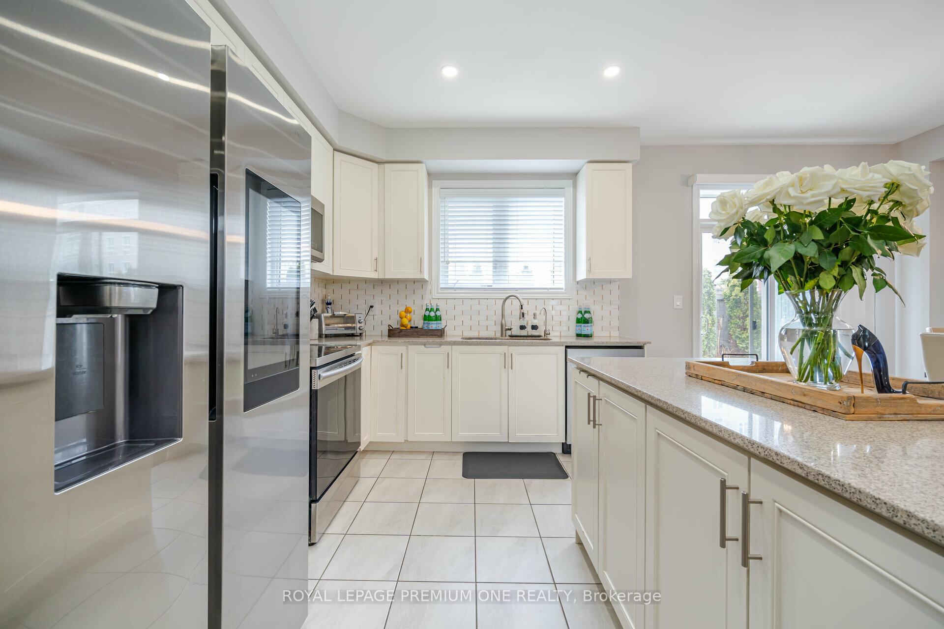 Photo 10 of 110 Morra Avenue, Caledon, Bolton East — HOMEH