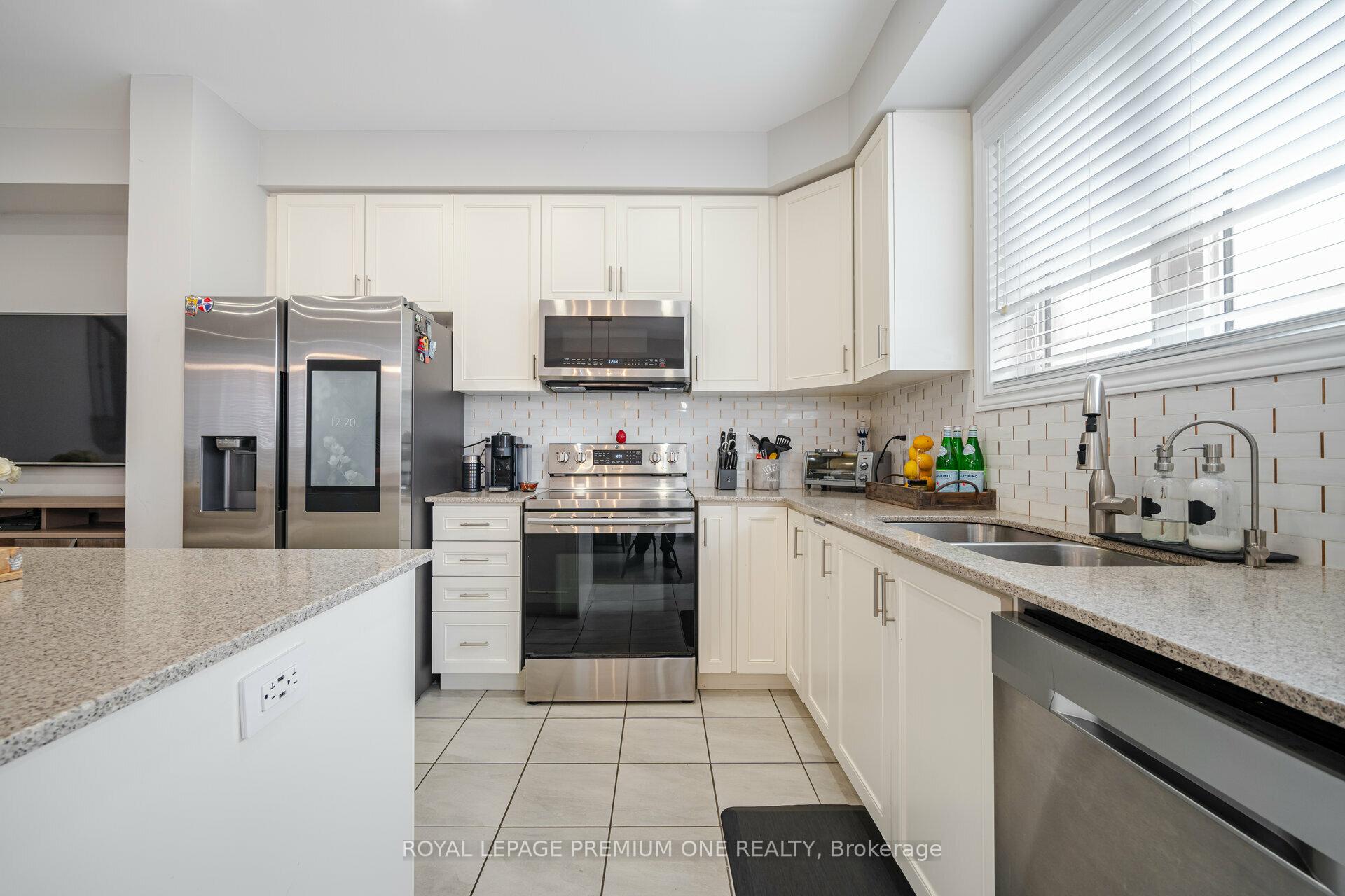 Photo 11 of 110 Morra Avenue, Caledon, Bolton East — HOMEH