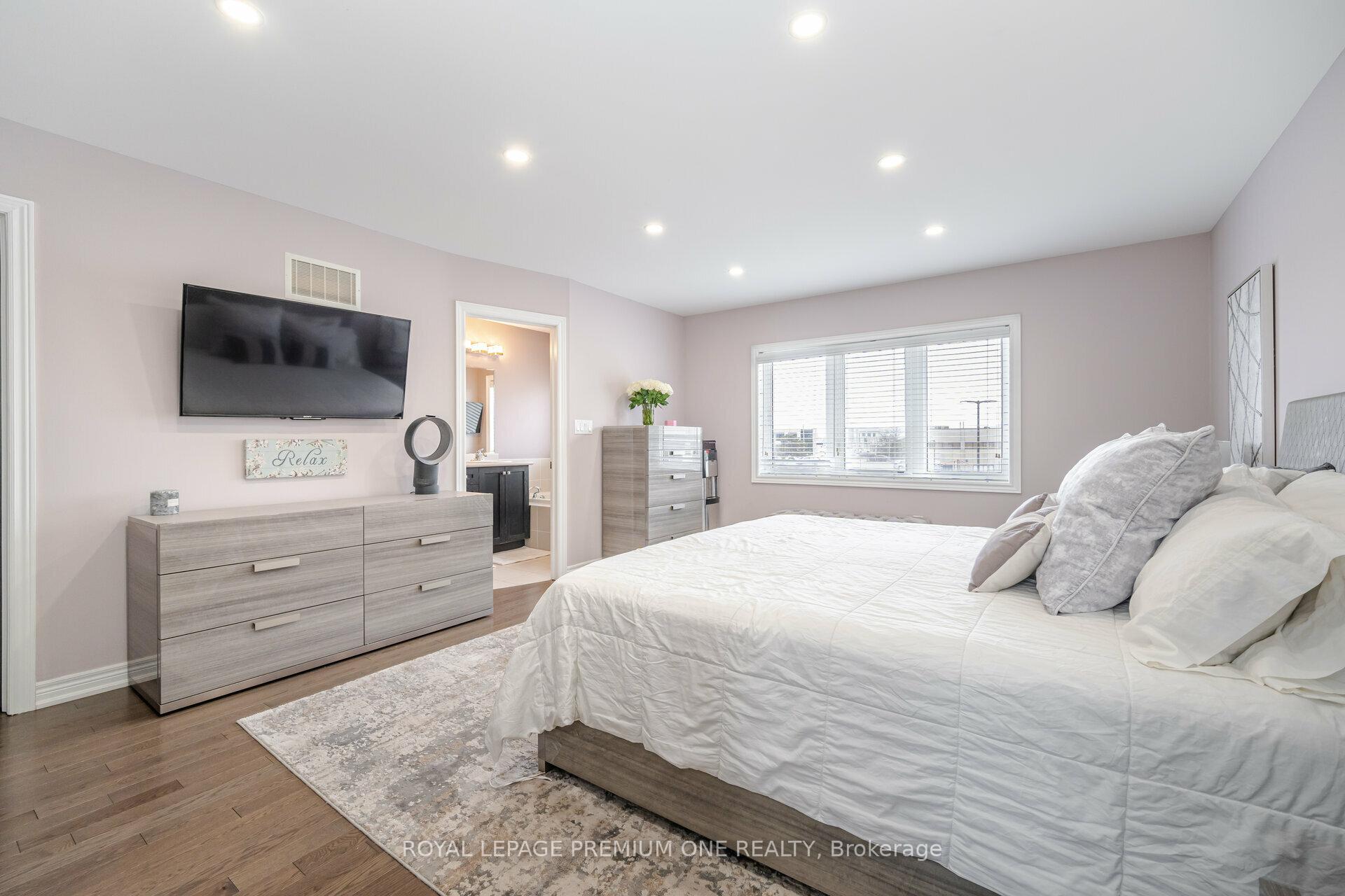 Photo 22 of 110 Morra Avenue, Caledon, Bolton East — HOMEH