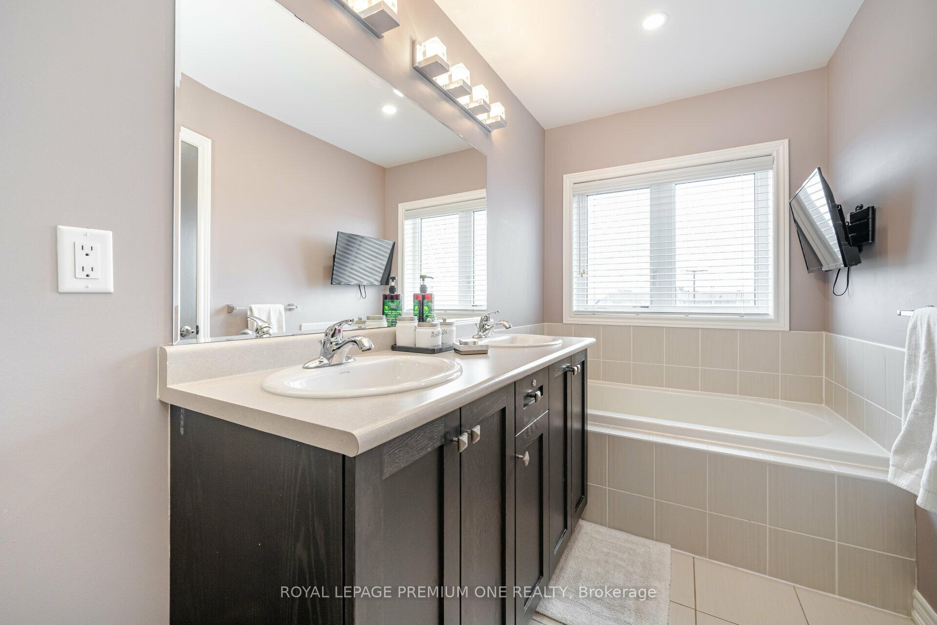 Photo 24 of 110 Morra Avenue, Caledon, Bolton East — HOMEH