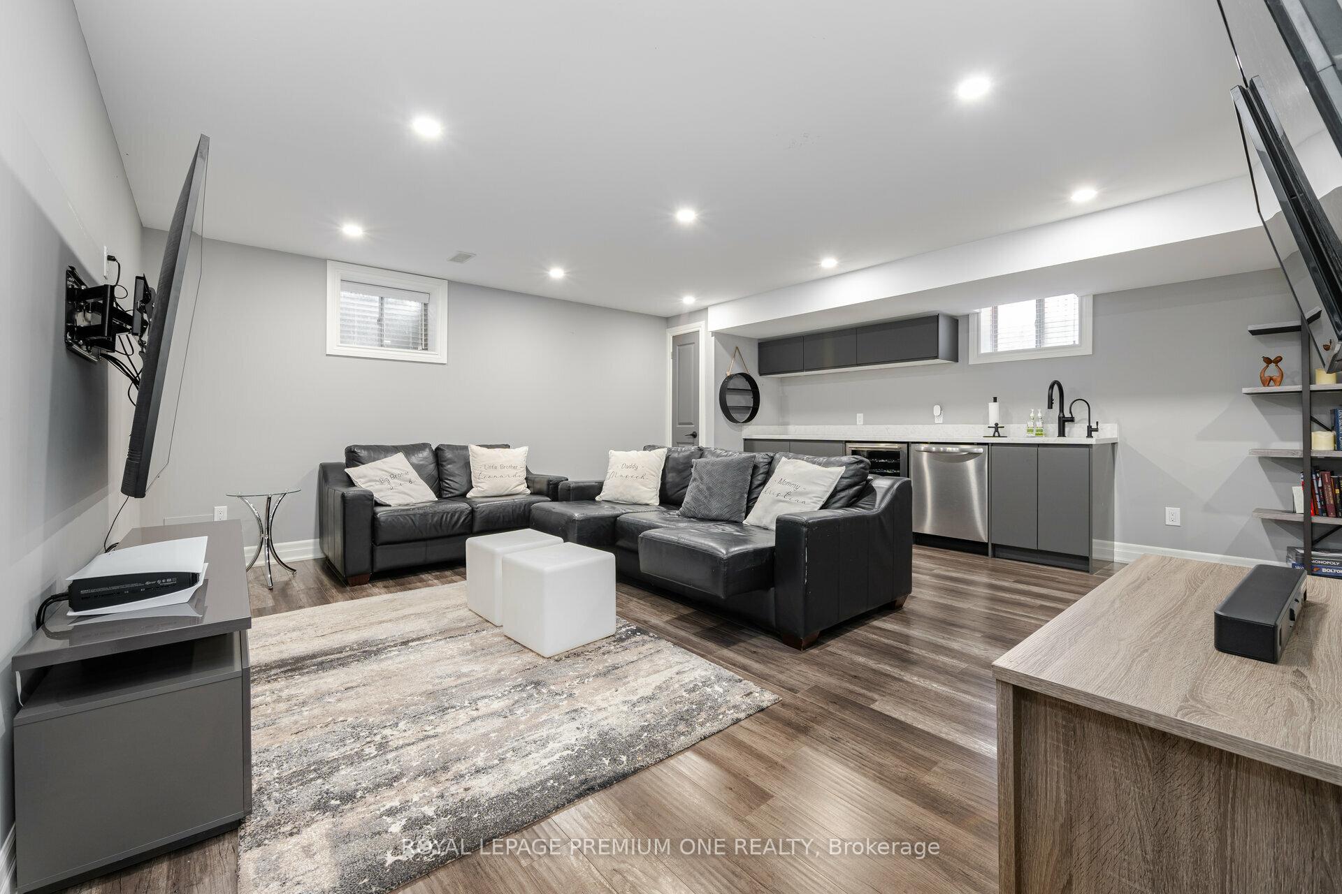 Photo 33 of 110 Morra Avenue, Caledon, Bolton East — HOMEH