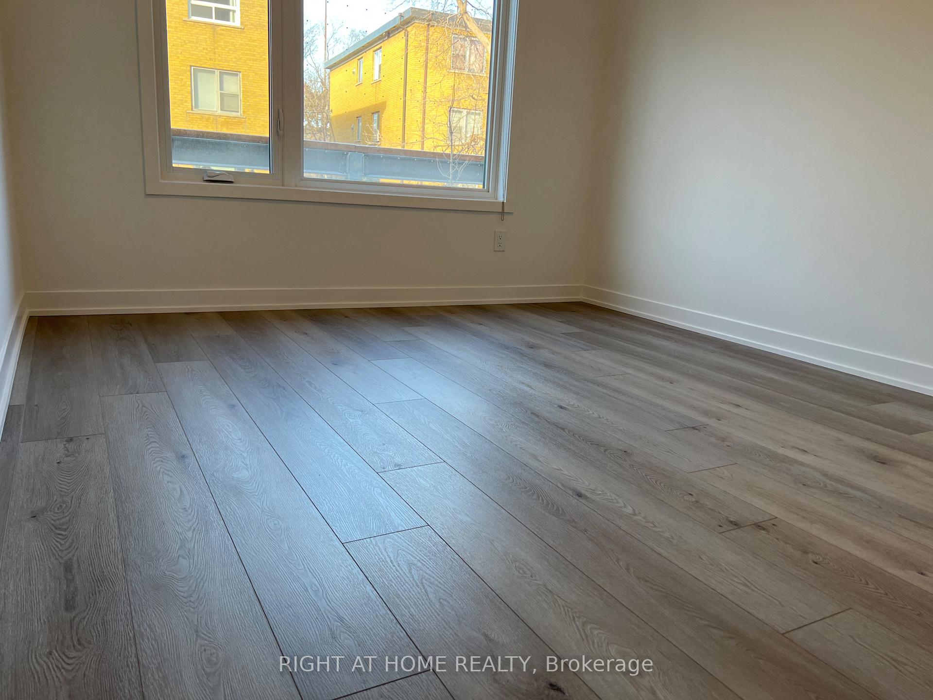 Photo 10 of Unit 5, 10 Marquette Avenue, Toronto, Englemount-Lawrence — HOMEH