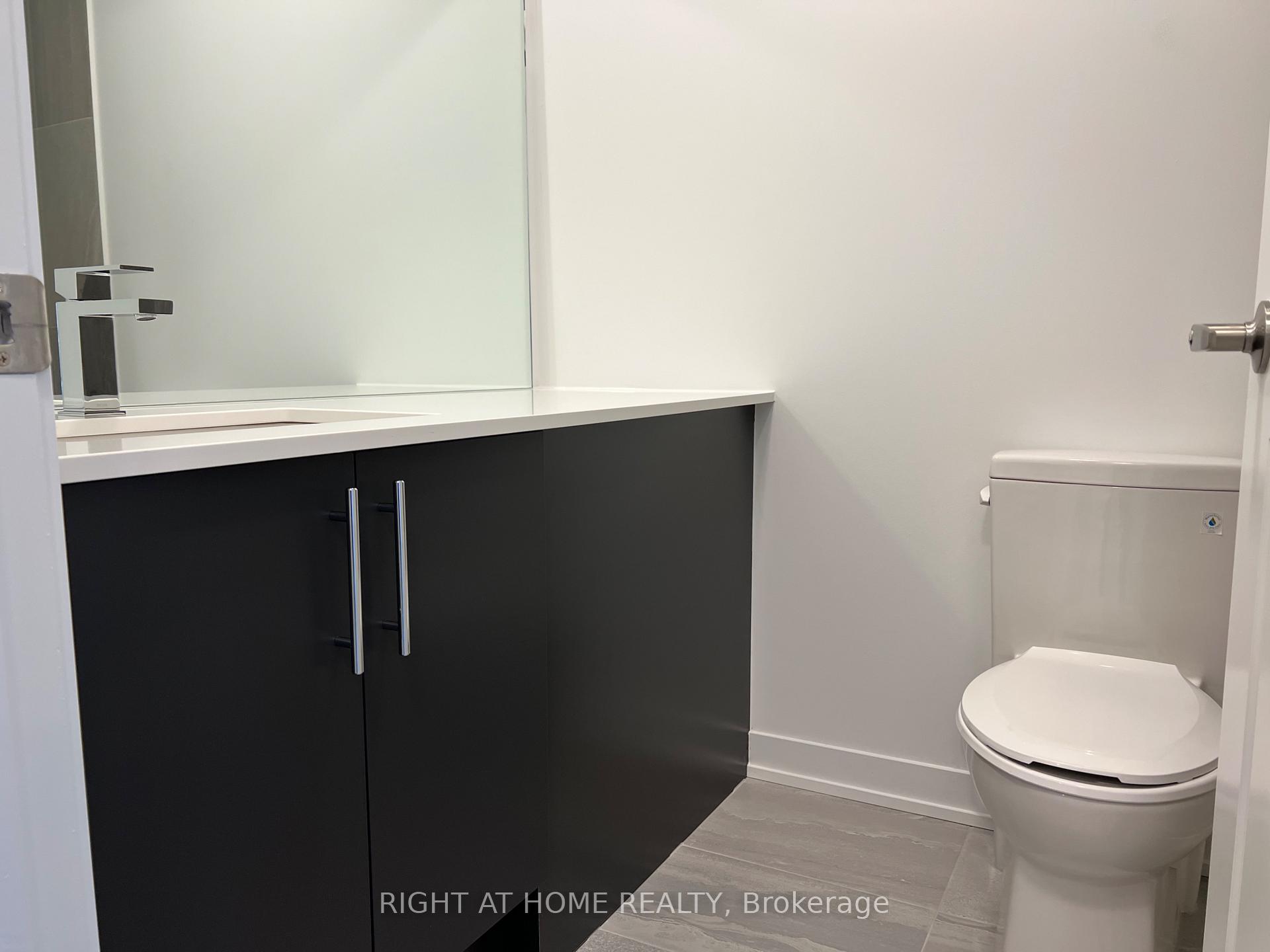 Photo 13 of Unit 5, 10 Marquette Avenue, Toronto, Englemount-Lawrence — HOMEH