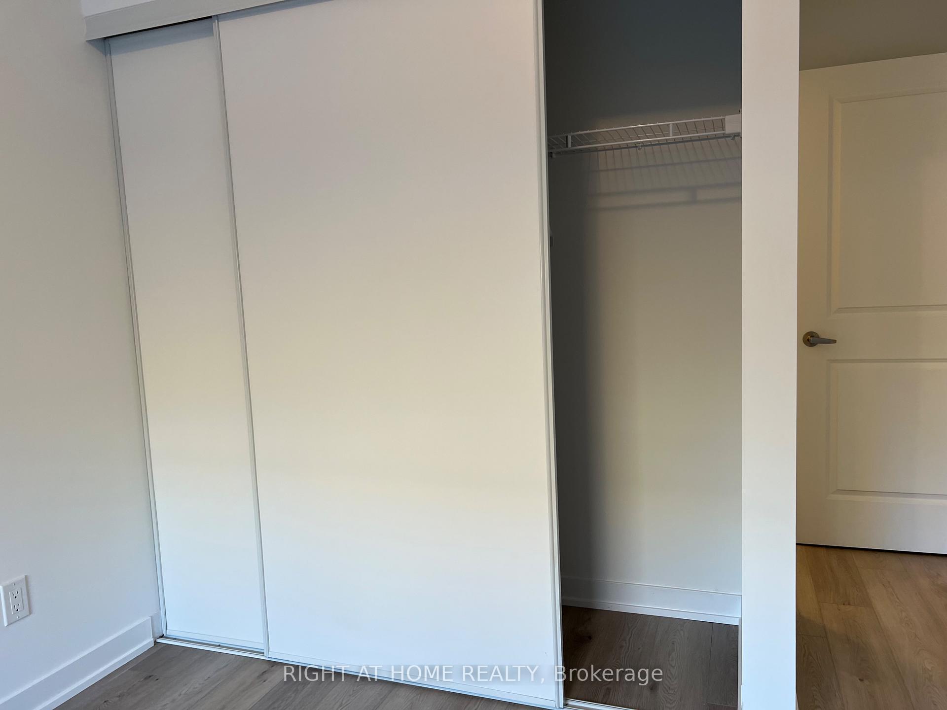 Photo 16 of Unit 5, 10 Marquette Avenue, Toronto, Englemount-Lawrence — HOMEH