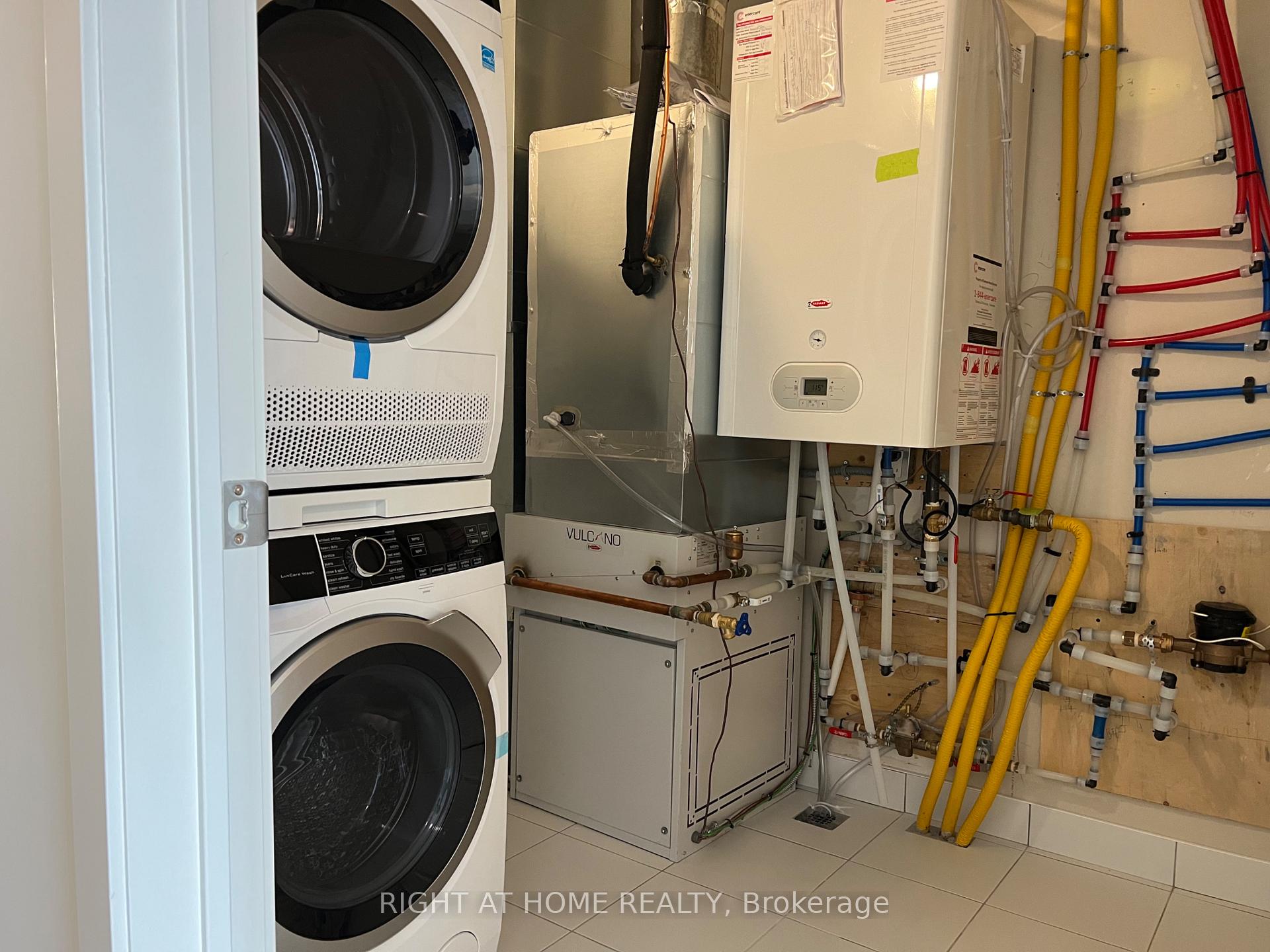 Photo 20 of Unit 5, 10 Marquette Avenue, Toronto, Englemount-Lawrence — HOMEH