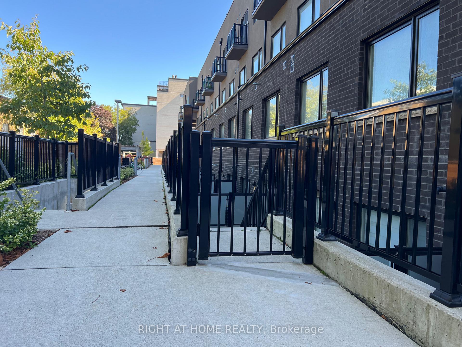 Photo 25 of Unit 5, 10 Marquette Avenue, Toronto, Englemount-Lawrence — HOMEH