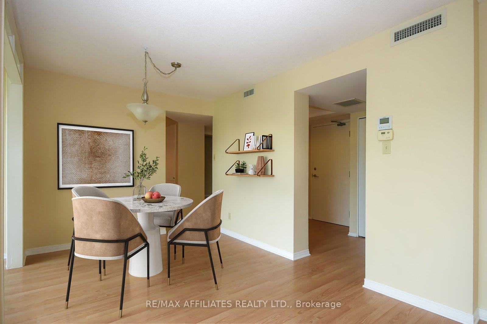 Photo 8 of Unit 407, 330 Centrum Boulevard, Ottawa, Bilberry Creek/Queenswood Heights — HOMEH
