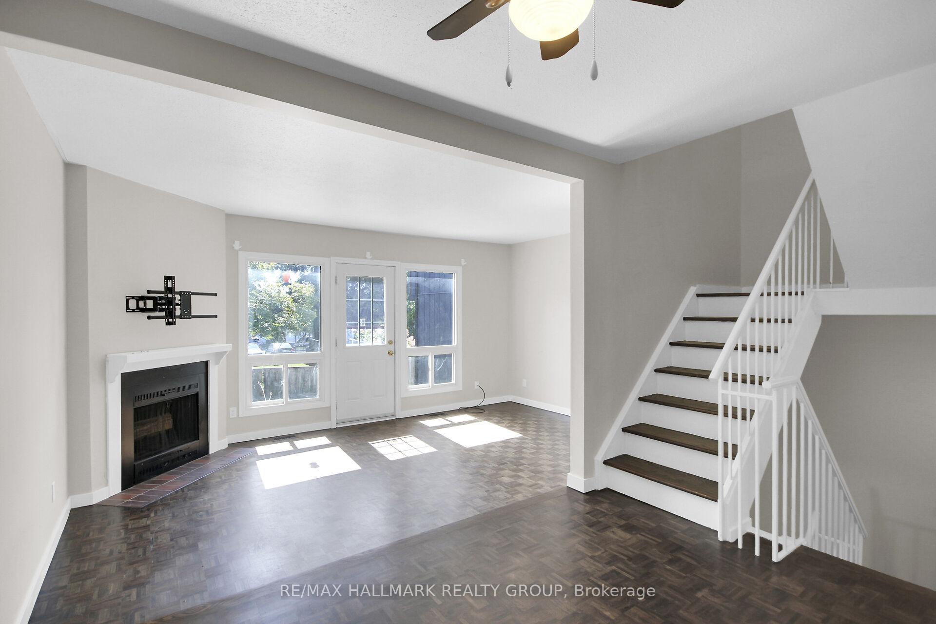 Photo 11 of Unit D, 3 Spring Grove Lane, Ottawa, Barrhaven - Pheasant Run — HOMEH