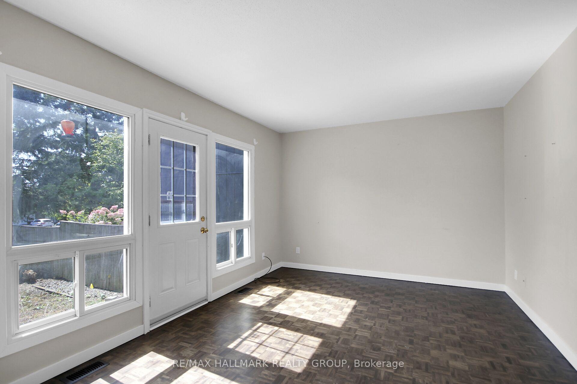 Photo 14 of Unit D, 3 Spring Grove Lane, Ottawa, Barrhaven - Pheasant Run — HOMEH