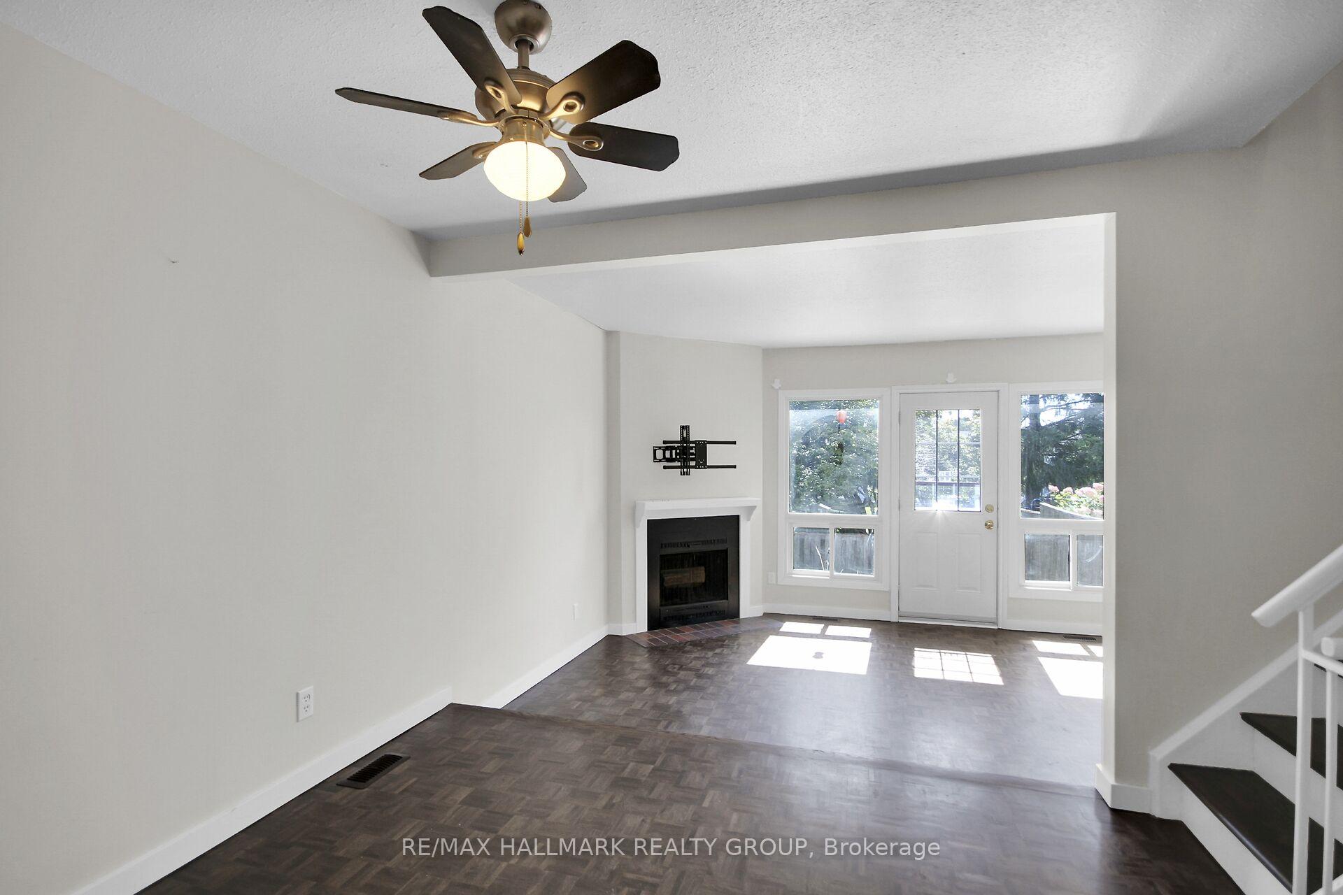 Photo 16 of Unit D, 3 Spring Grove Lane, Ottawa, Barrhaven - Pheasant Run — HOMEH
