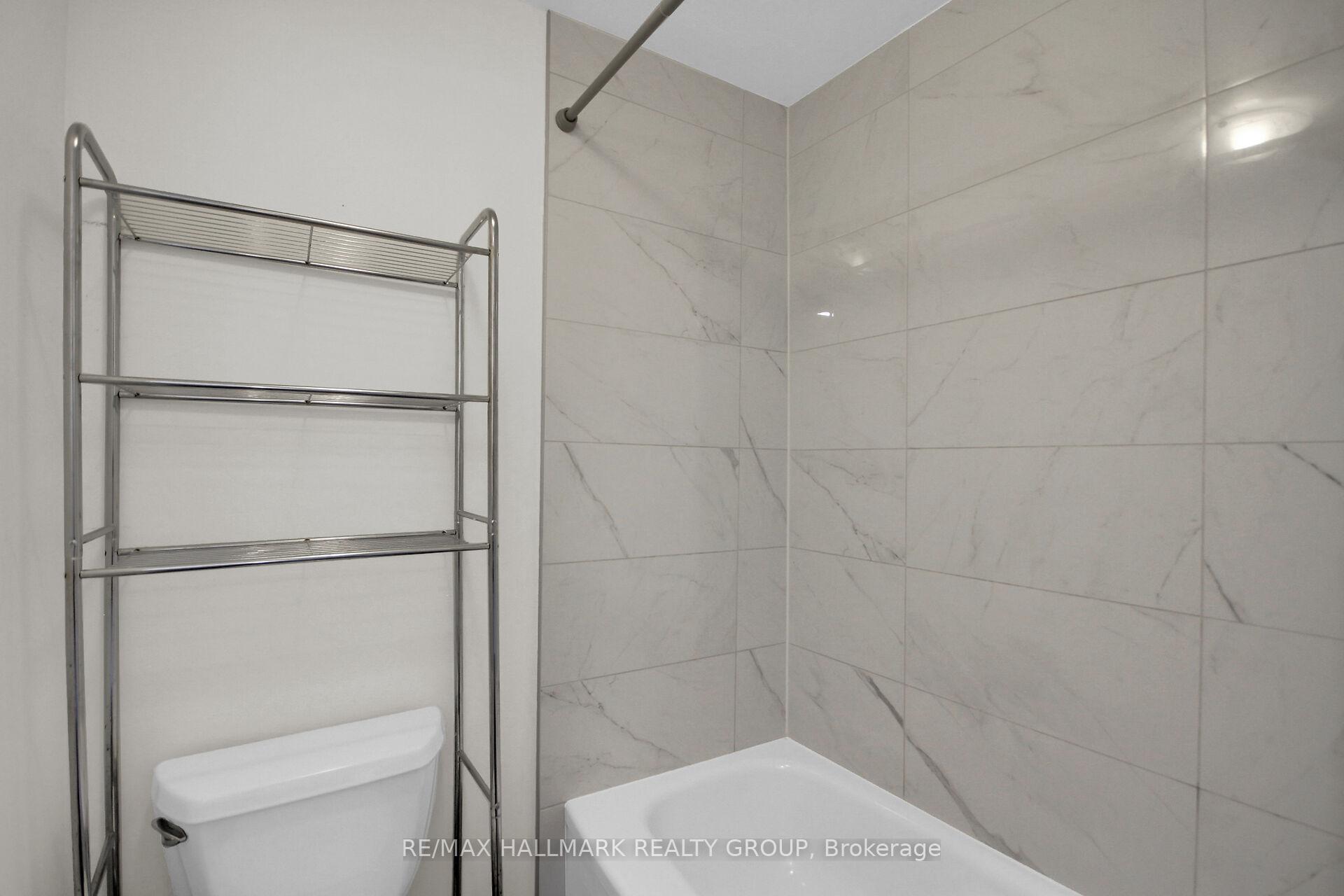 Photo 24 of Unit D, 3 Spring Grove Lane, Ottawa, Barrhaven - Pheasant Run — HOMEH