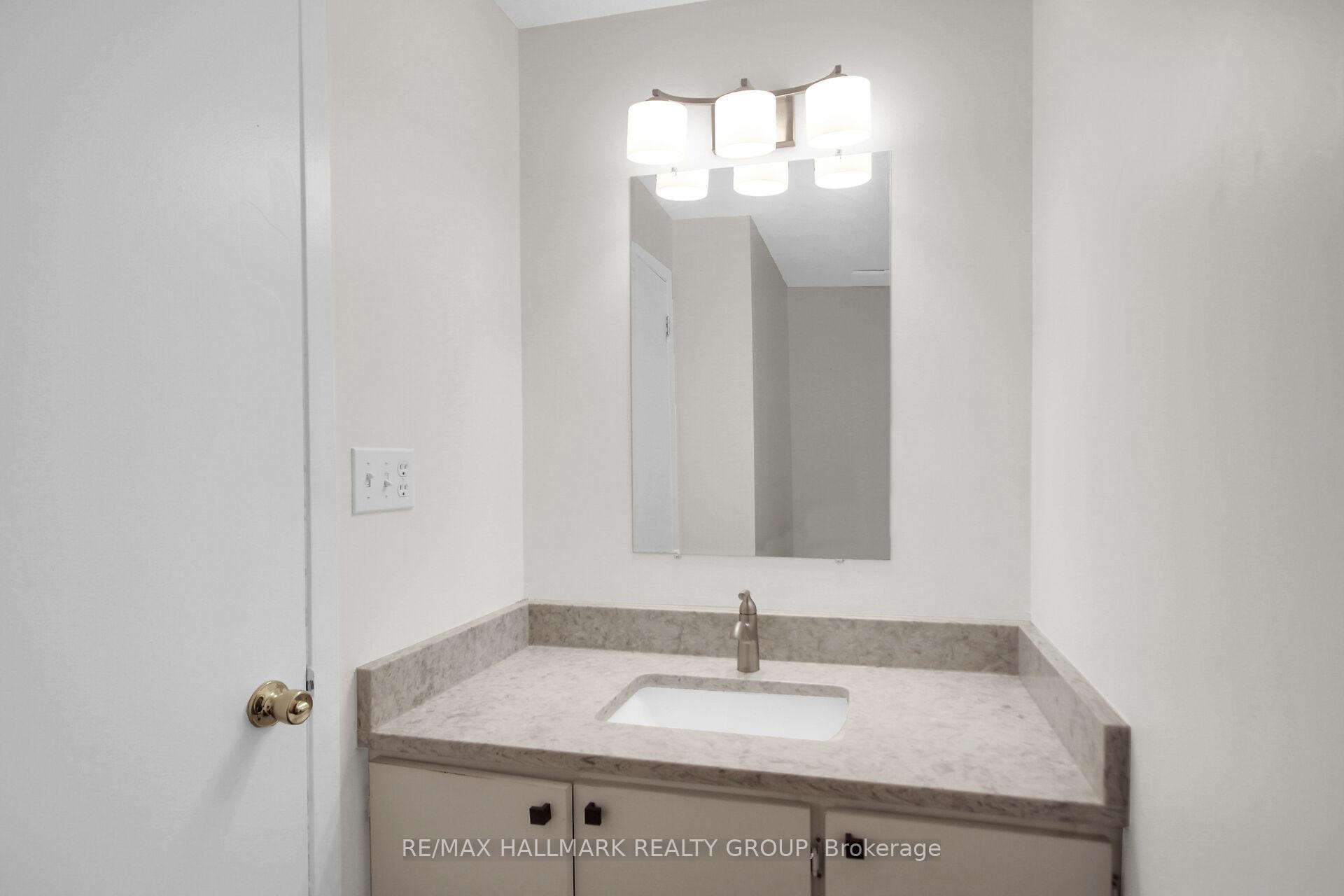 Photo 26 of Unit D, 3 Spring Grove Lane, Ottawa, Barrhaven - Pheasant Run — HOMEH