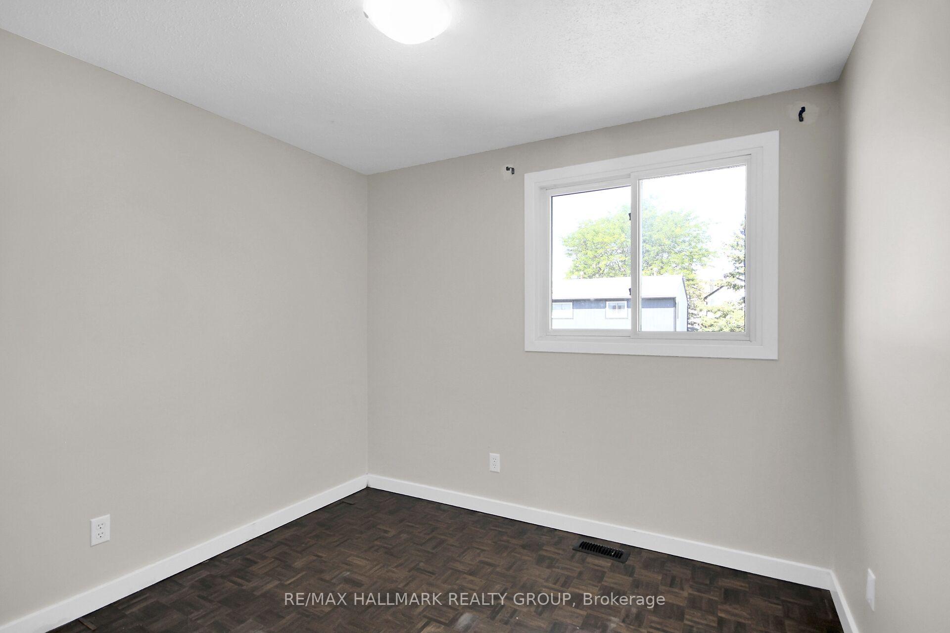 Photo 31 of Unit D, 3 Spring Grove Lane, Ottawa, Barrhaven - Pheasant Run — HOMEH