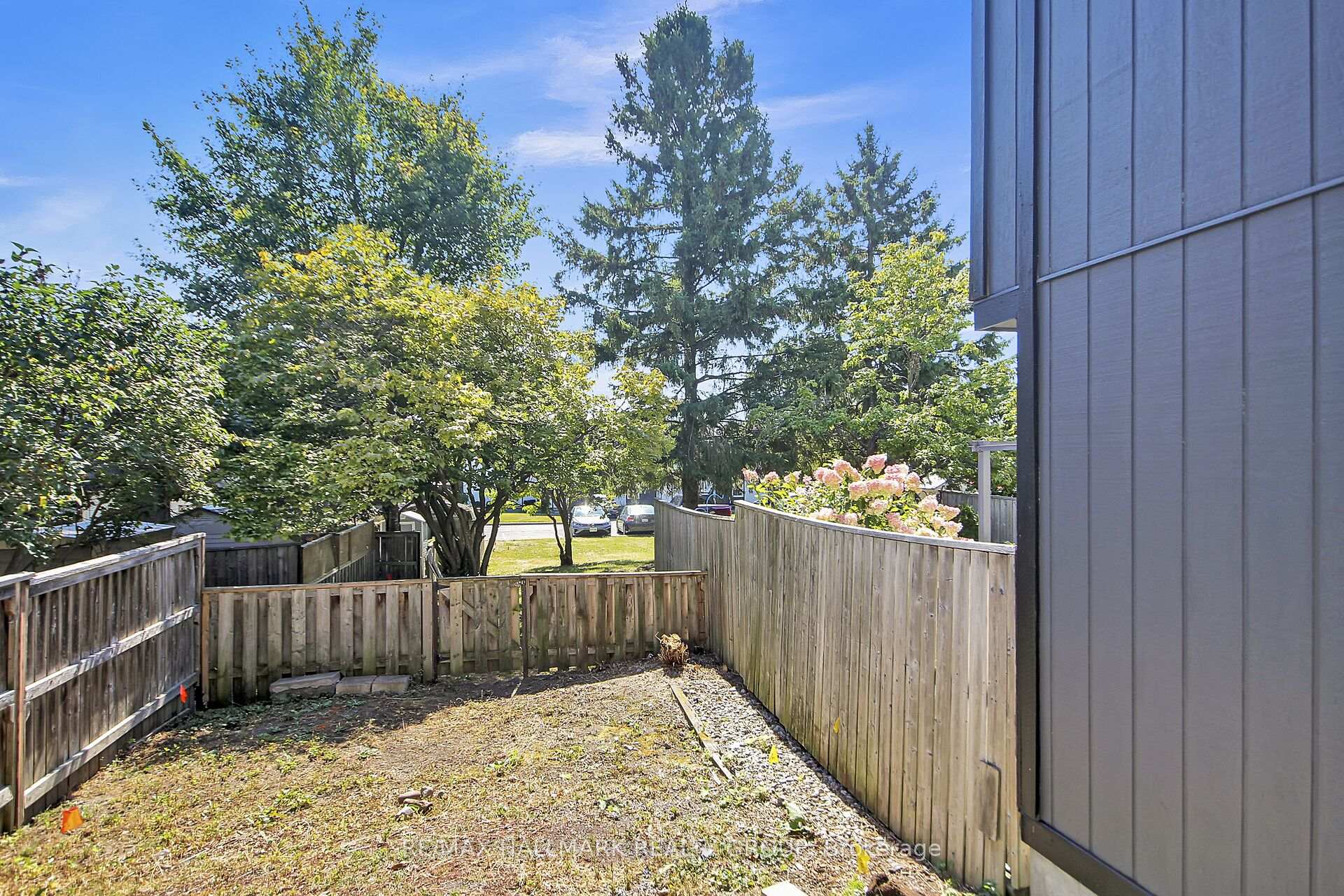 Photo 34 of Unit D, 3 Spring Grove Lane, Ottawa, Barrhaven - Pheasant Run — HOMEH