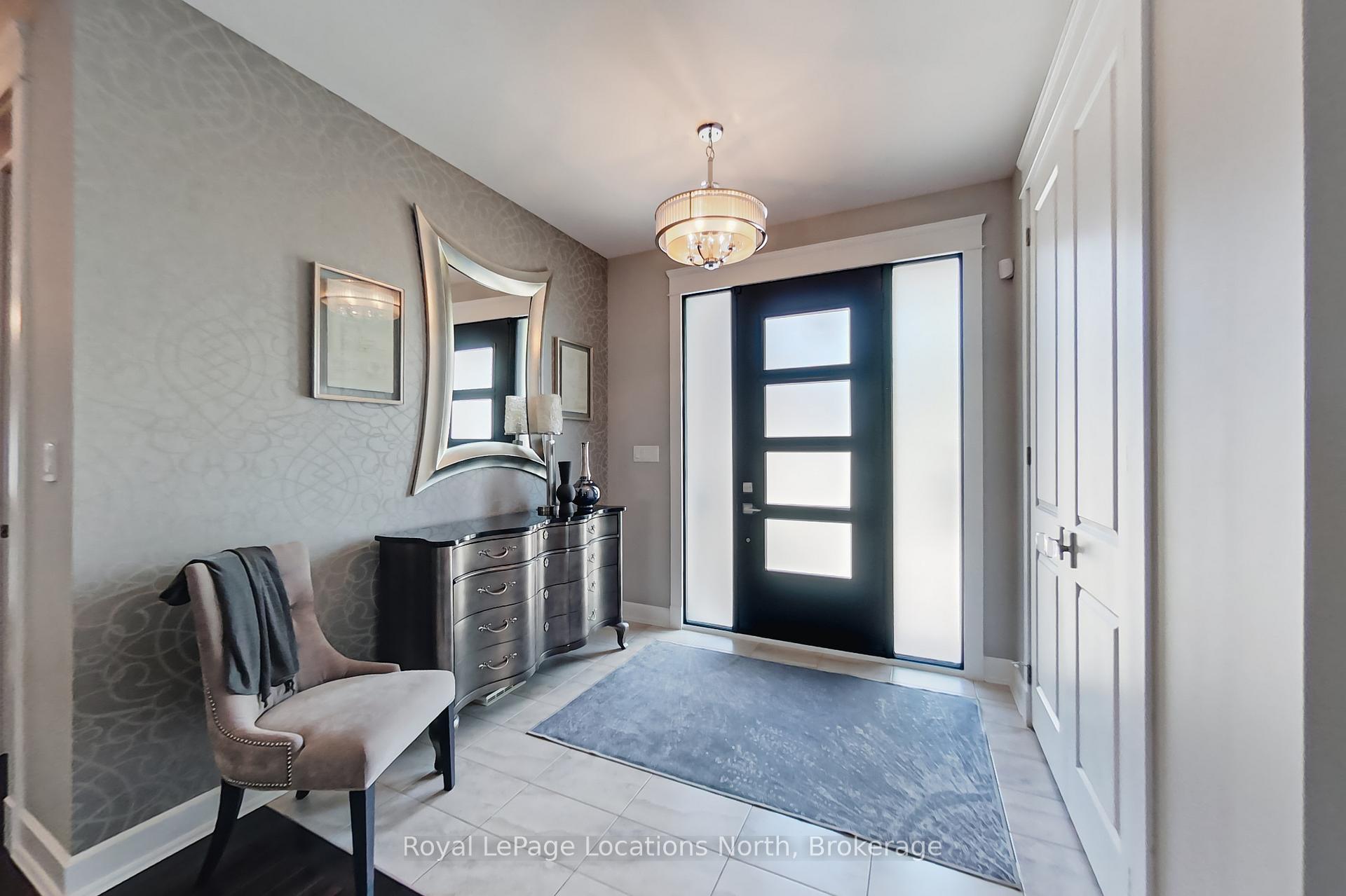 Photo 6 of 16 Frances Drive, Collingwood — HOMEH