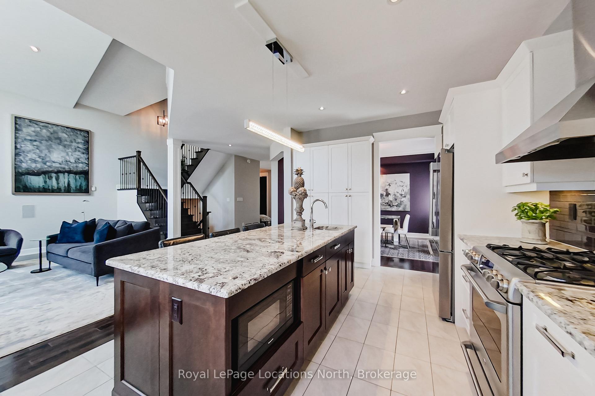 Photo 10 of 16 Frances Drive, Collingwood — HOMEH