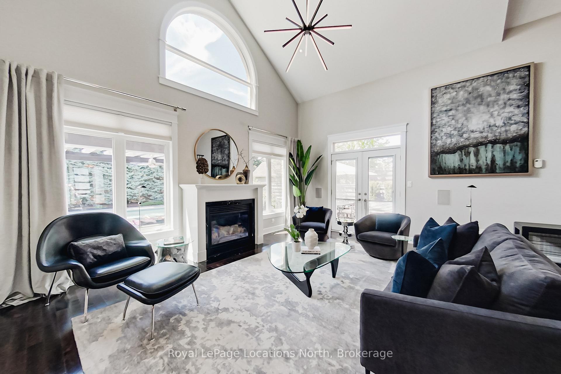 Photo 13 of 16 Frances Drive, Collingwood — HOMEH