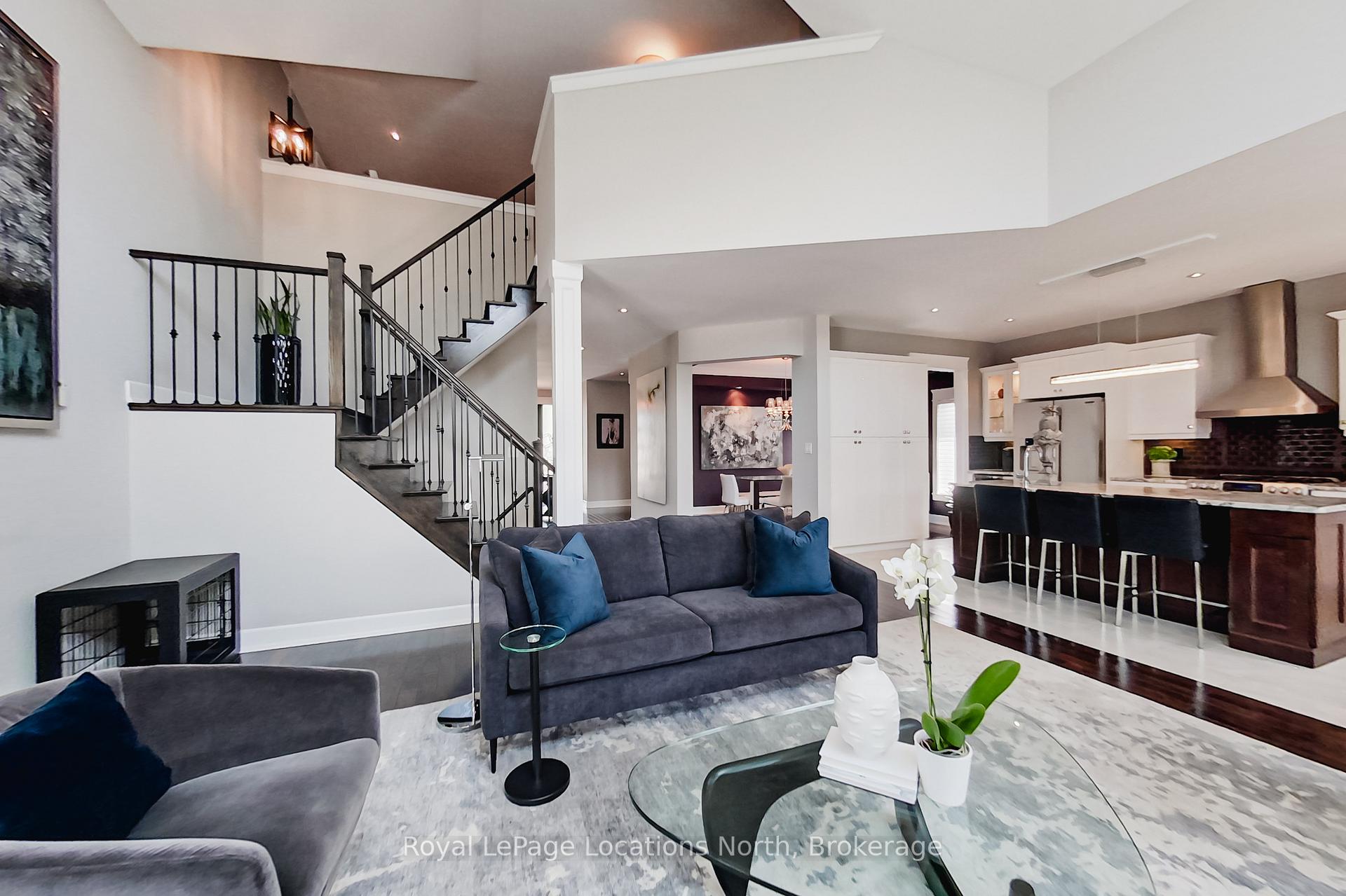 Photo 14 of 16 Frances Drive, Collingwood — HOMEH