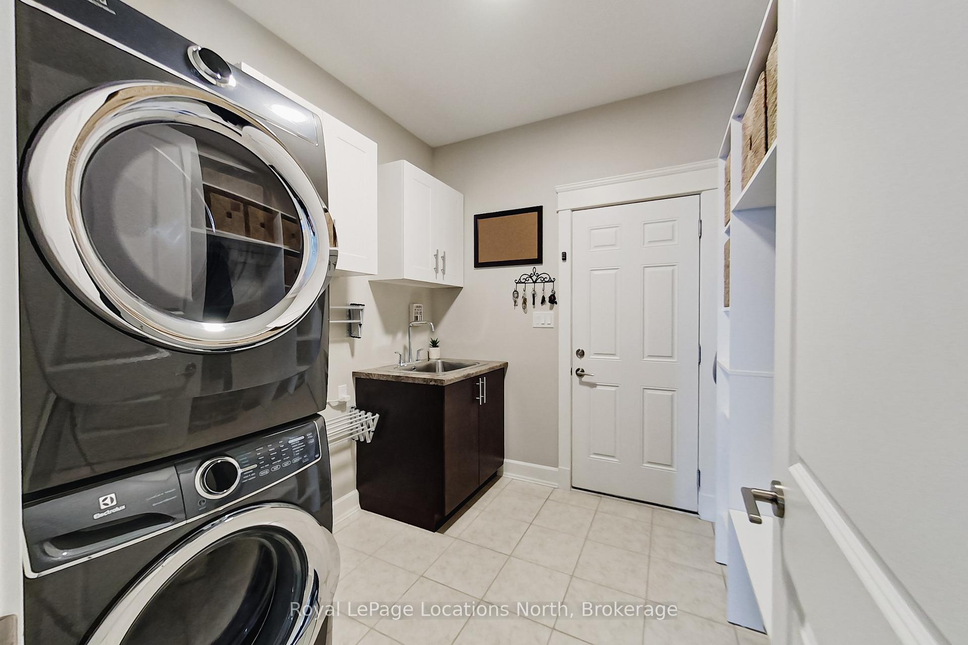 Photo 22 of 16 Frances Drive, Collingwood — HOMEH