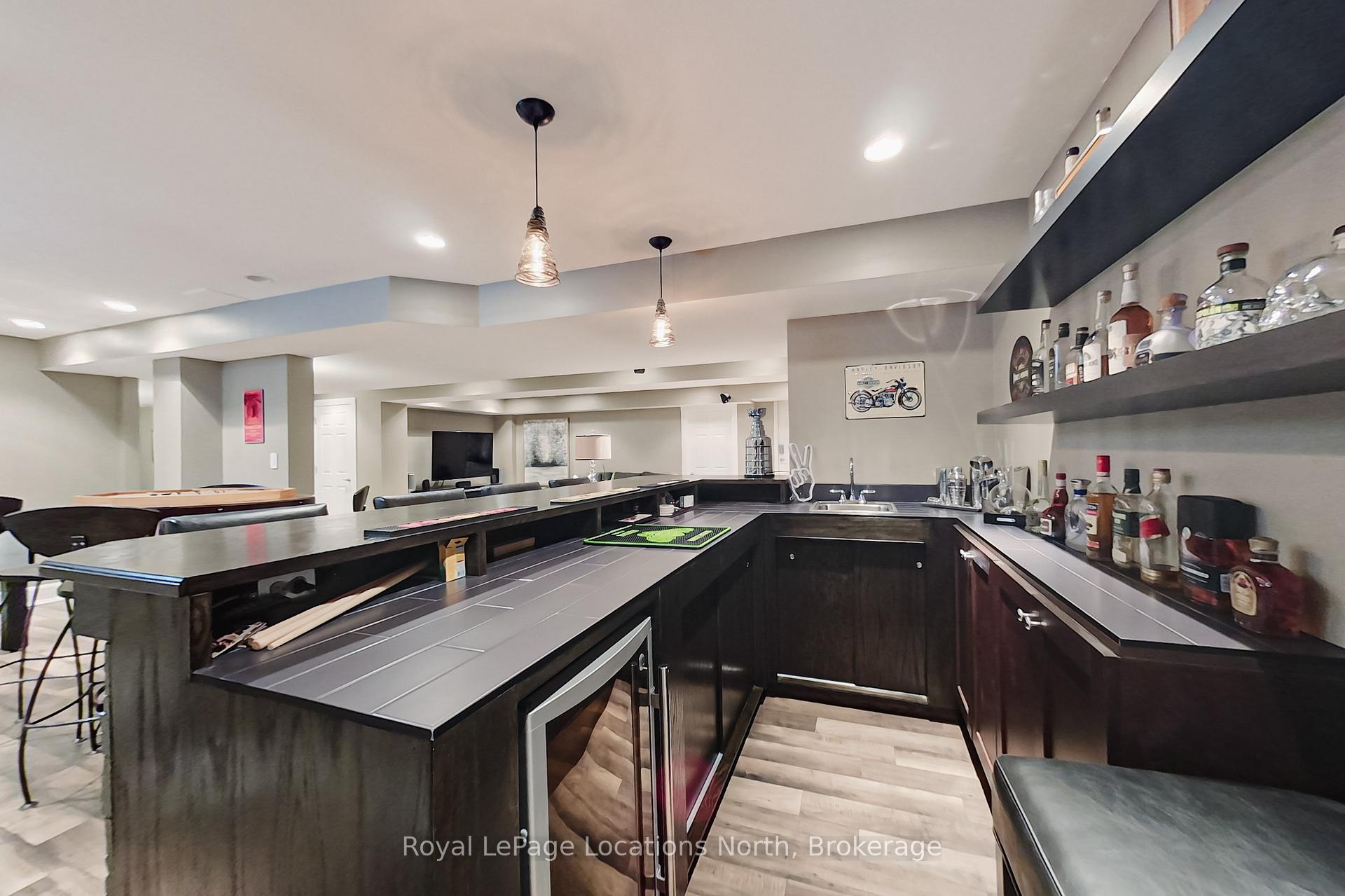 Photo 33 of 16 Frances Drive, Collingwood — HOMEH