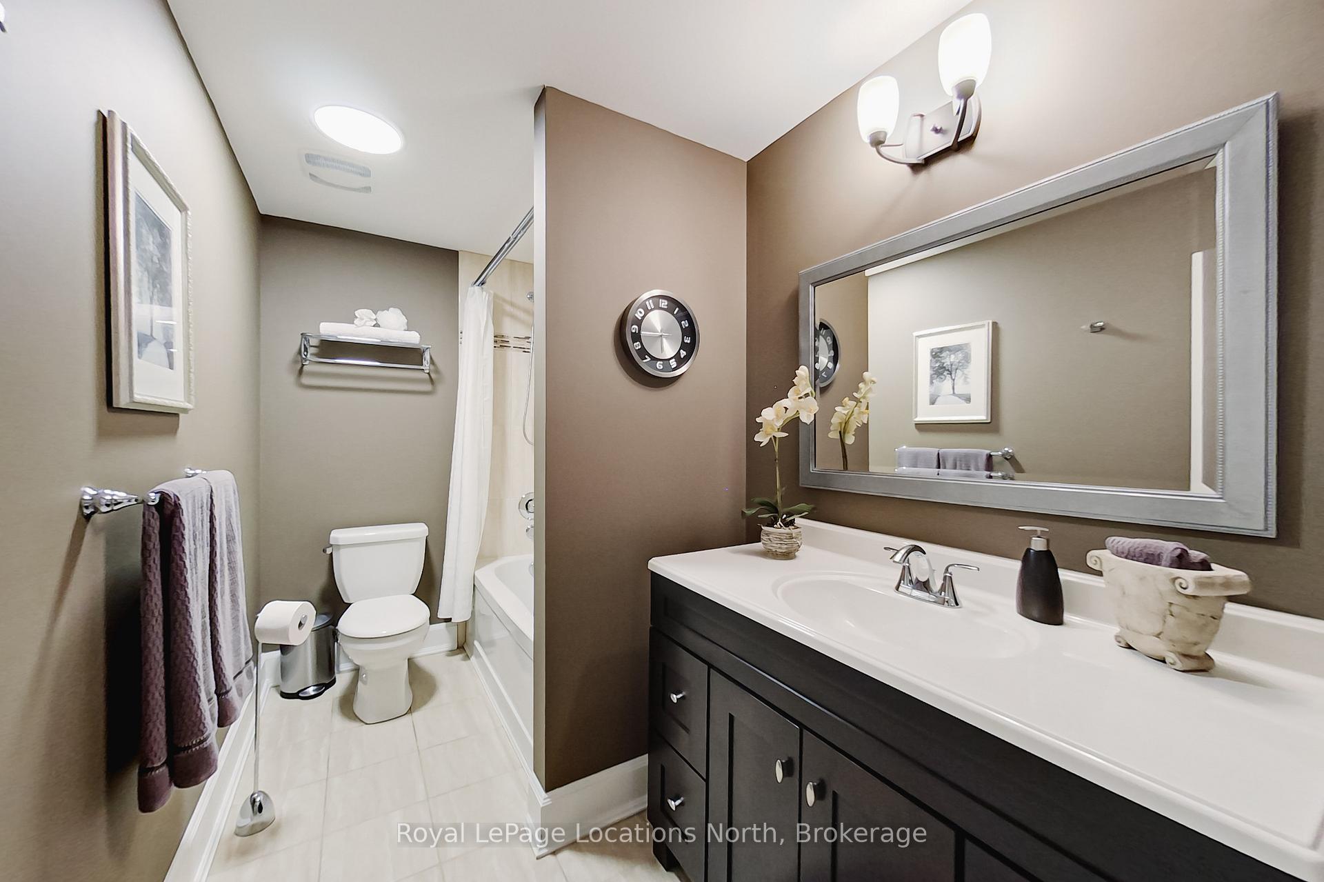 Photo 36 of 16 Frances Drive, Collingwood — HOMEH