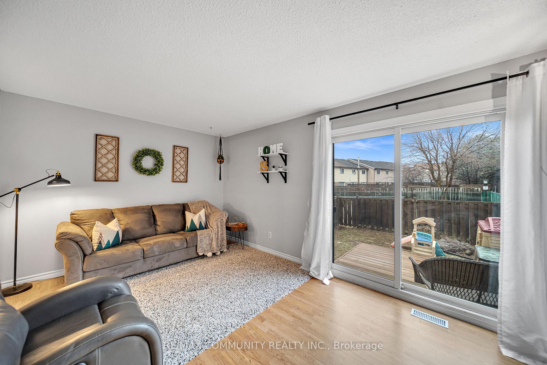 Photo 15 of Unit E8, 221 Ormond Drive, Oshawa, Samac — HOMEH
