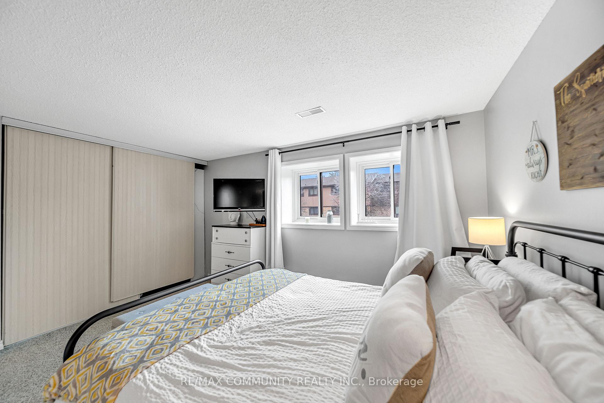 Photo 23 of Unit E8, 221 Ormond Drive, Oshawa, Samac — HOMEH