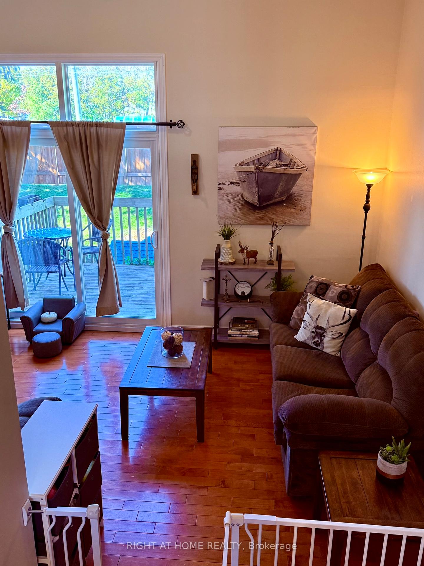 Photo 3 of Unit 47, 1330 Trowbridge Drive, Oshawa, Centennial — HOMEH