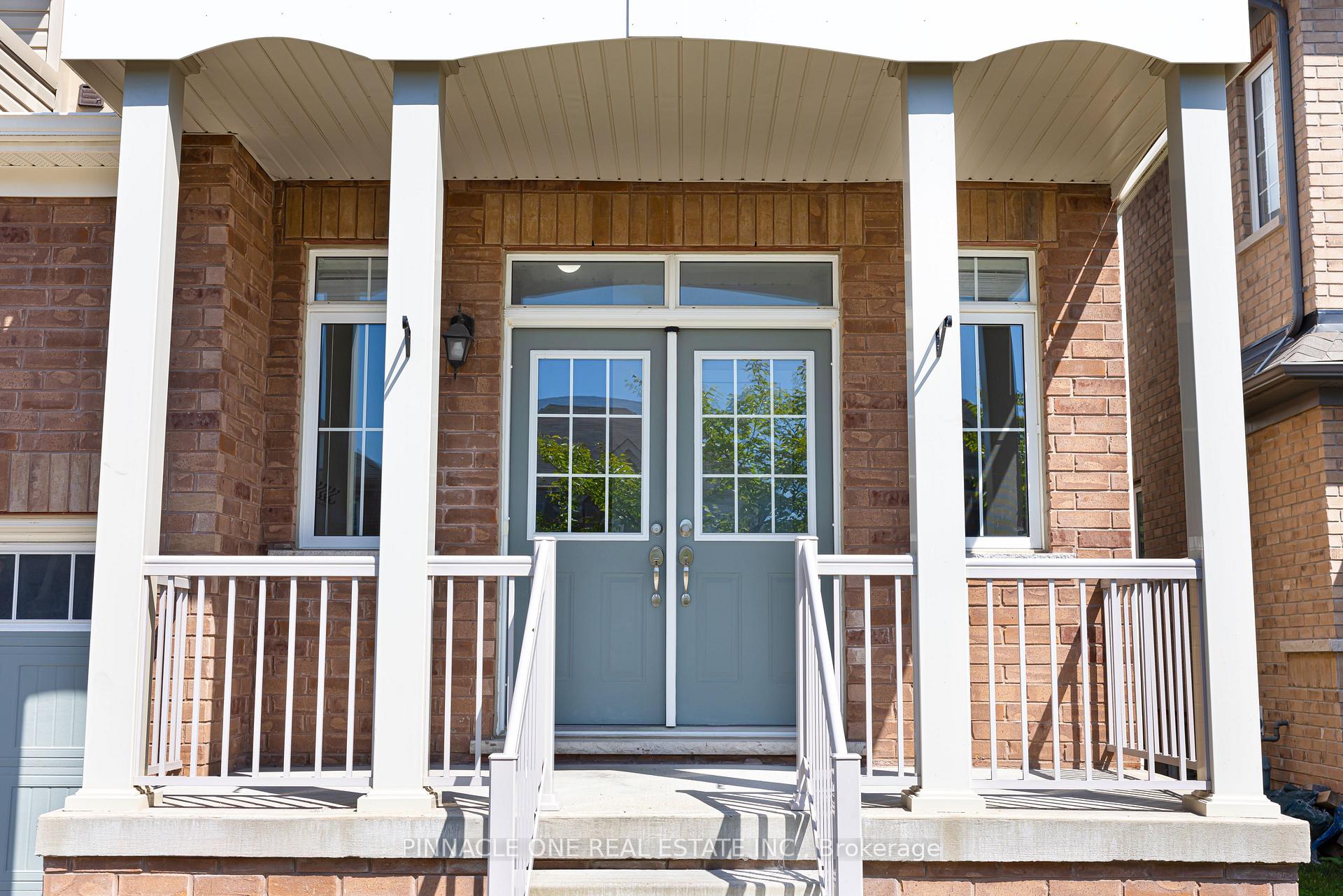 Photo 2 of 183 Bruce Cameron Drive, Clarington, Bowmanville — HOMEH