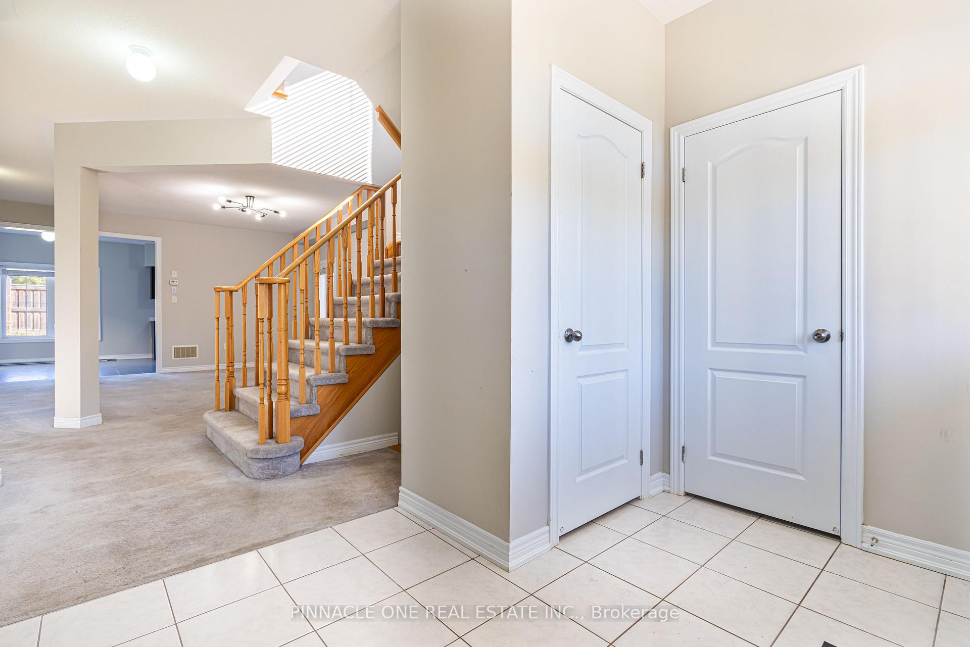 Photo 4 of 183 Bruce Cameron Drive, Clarington, Bowmanville — HOMEH