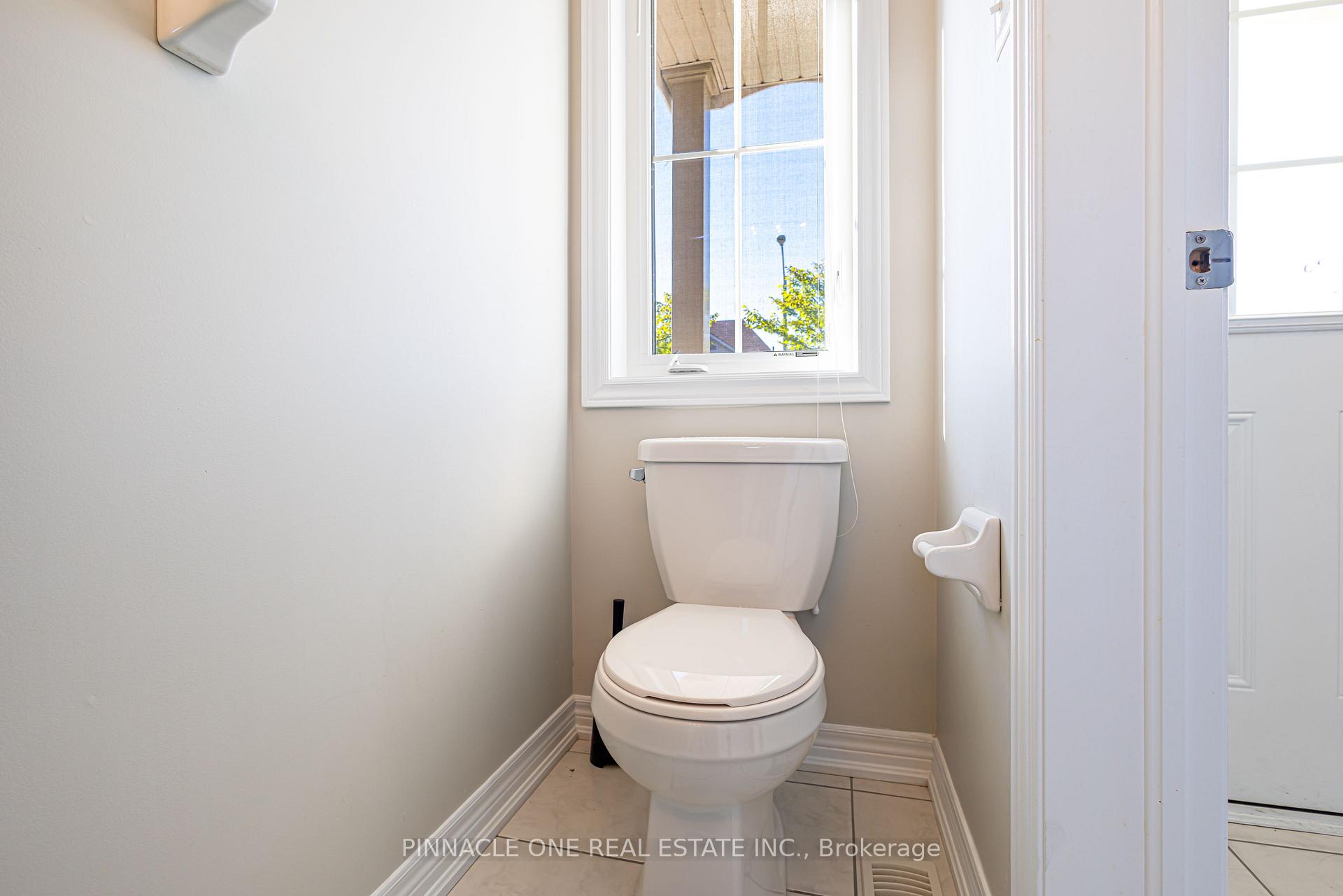 Photo 6 of 183 Bruce Cameron Drive, Clarington, Bowmanville — HOMEH