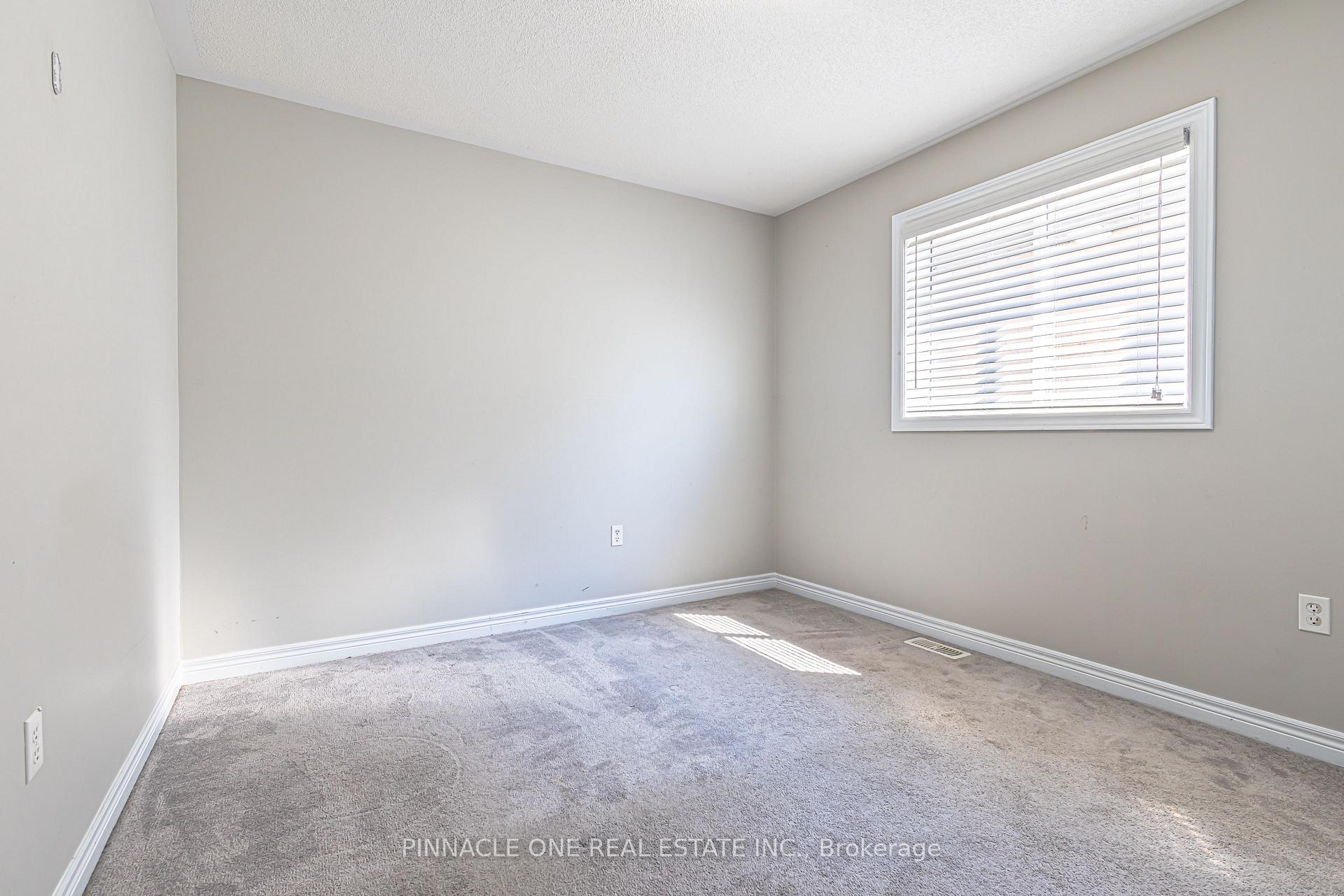 Photo 18 of 183 Bruce Cameron Drive, Clarington, Bowmanville — HOMEH